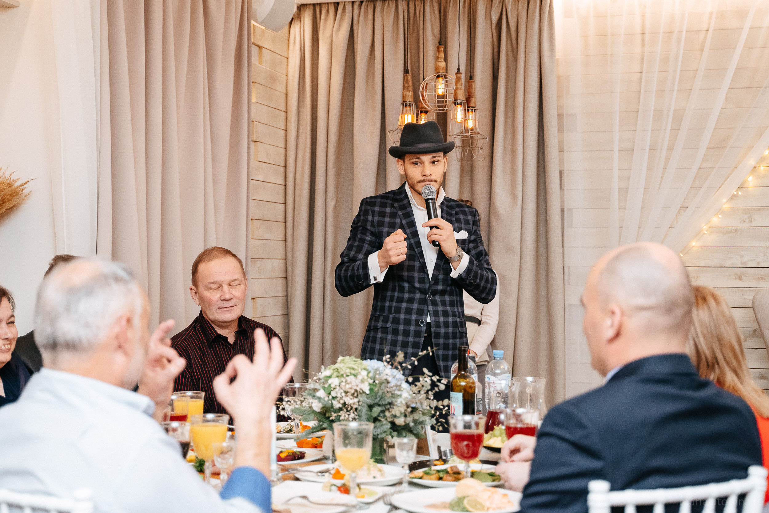 Свадьба зимой в Петербурге