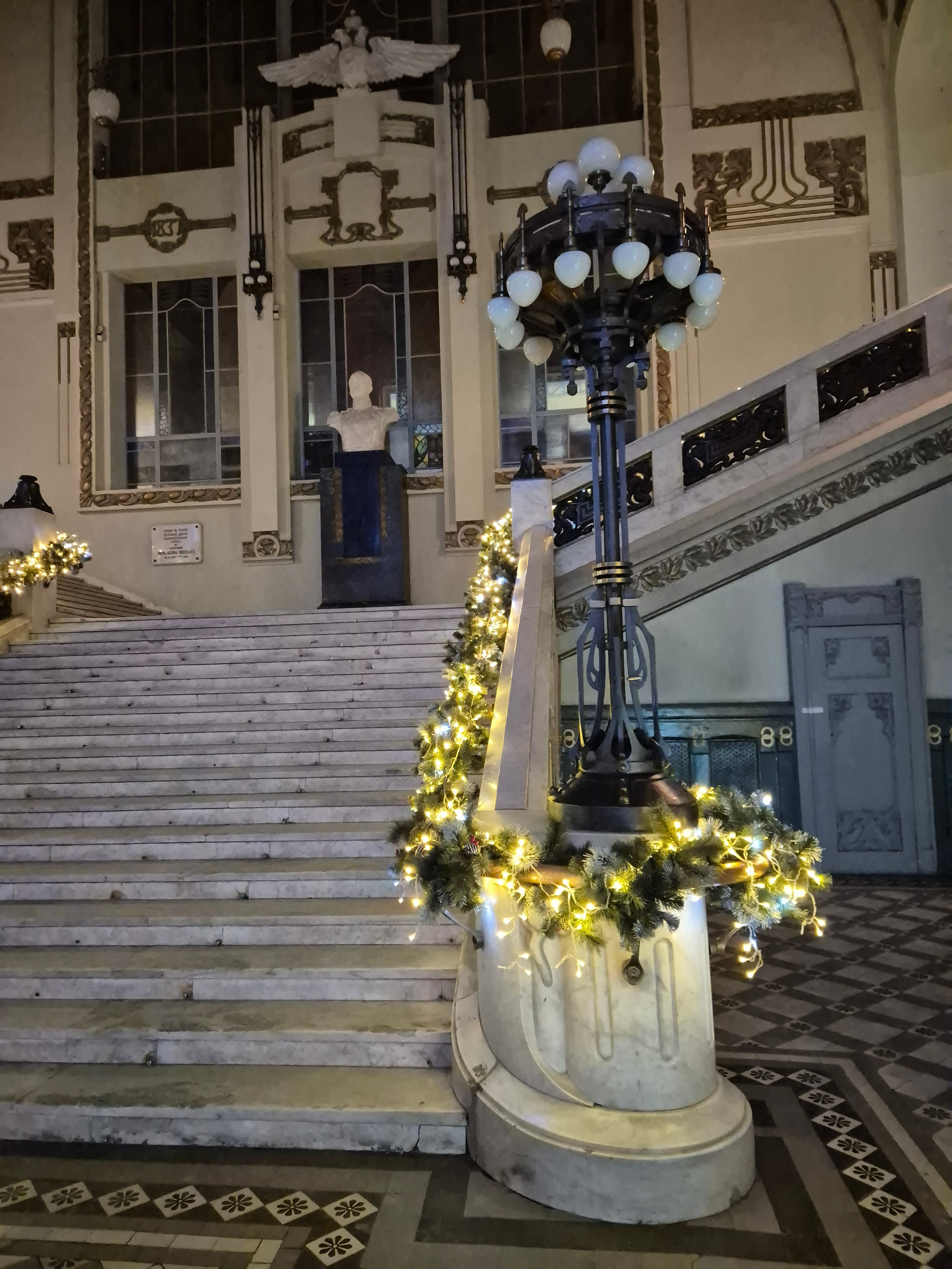 Парадный вход для пассажиров 1 класса