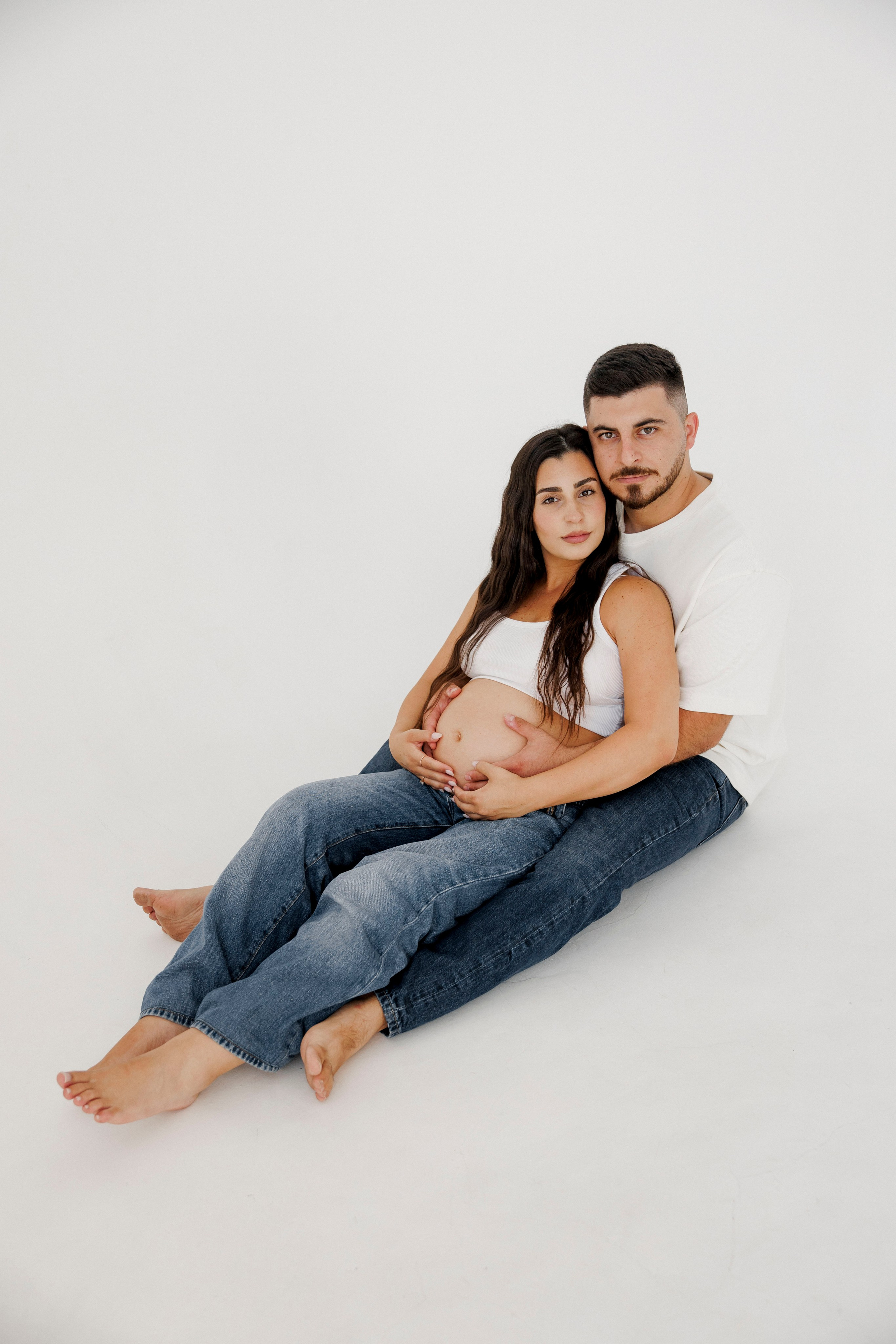 Pregnancy photoshoot inside the Grey Studio. Главная