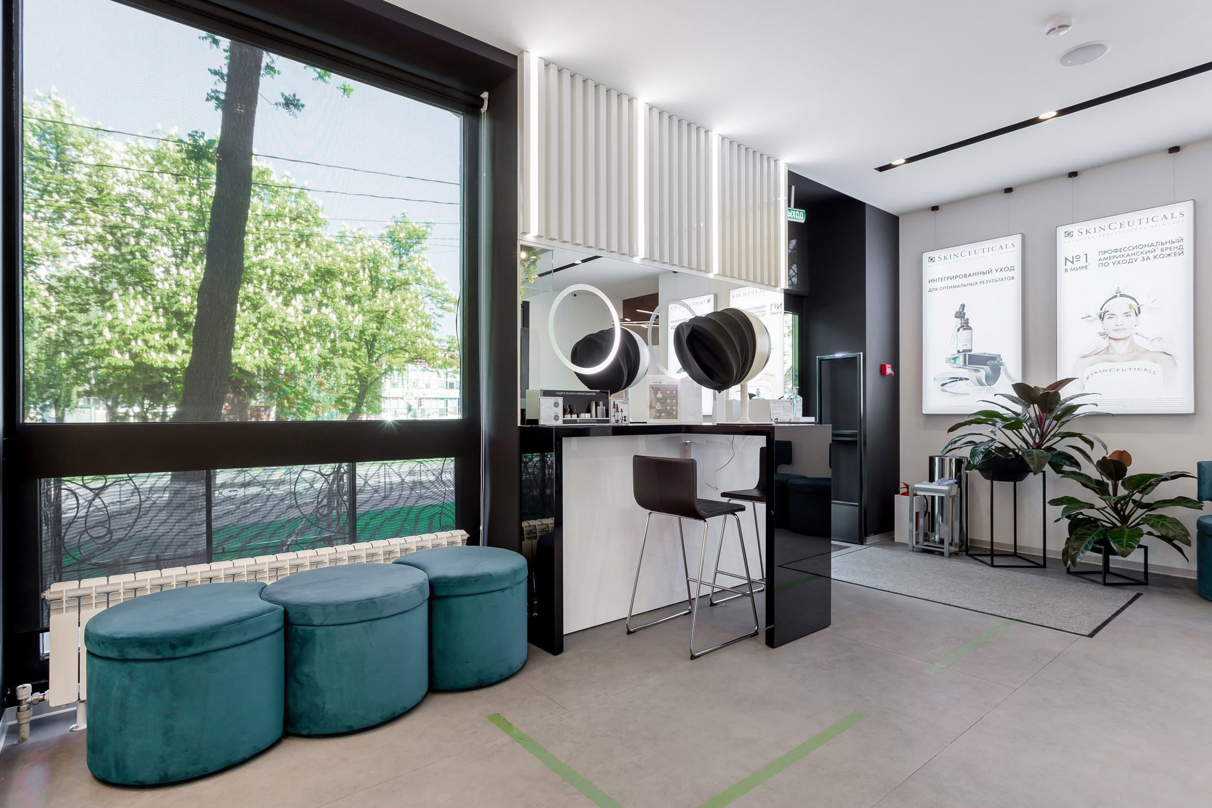 Medical centers. Interior photographer Vitalii in Portland and Vancouver