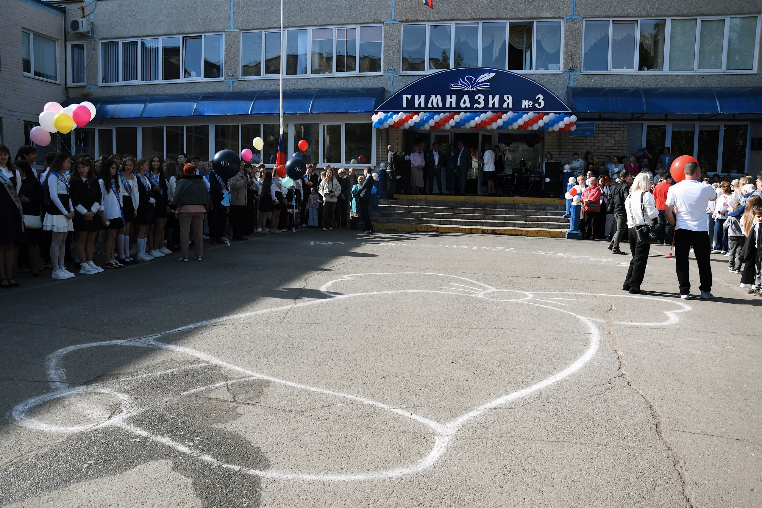 Линейка Гимназия Nº3. Фотограф Оренбург I Кристина Подольская