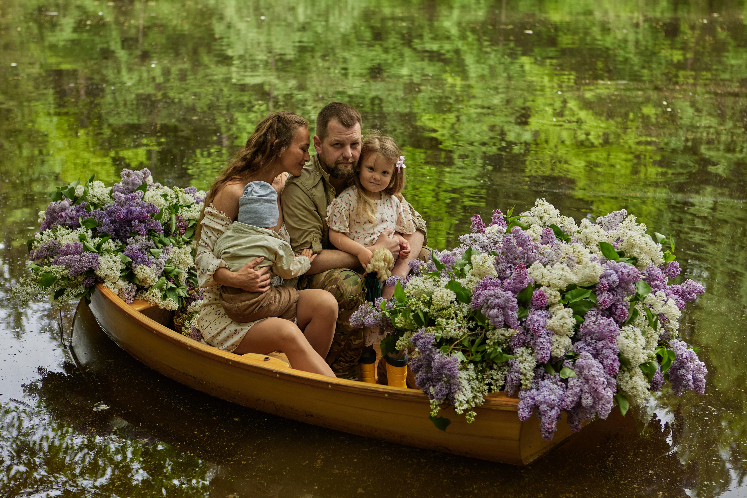 Сиреневая лодка. ФОТОГРАФ СТИЛИСТ СИВОРОНОВА МАРИЯ МОСКВА и МО