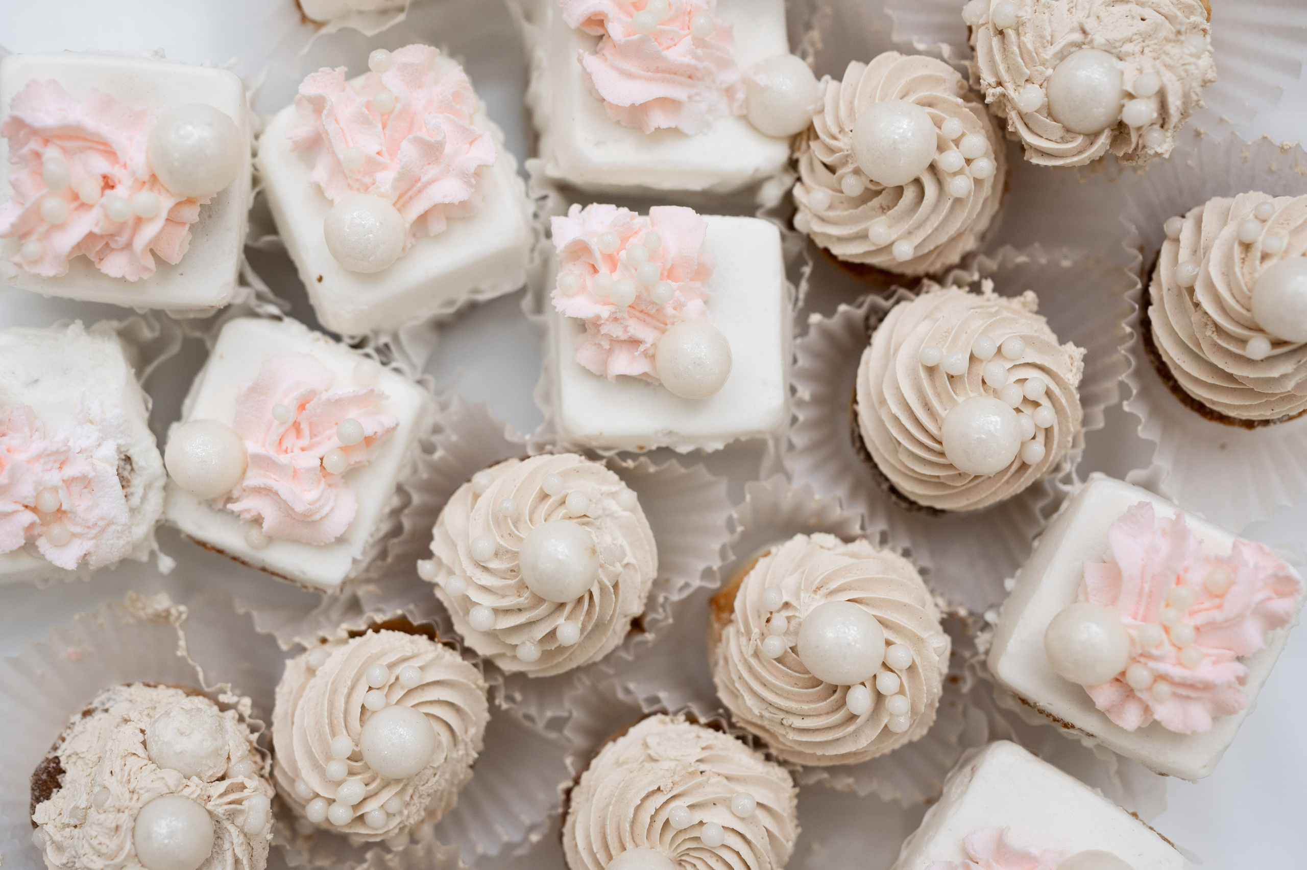 1. Свадебный, портретный, коммерческий, предметный фотограф в Ставрополе Иван Белашов