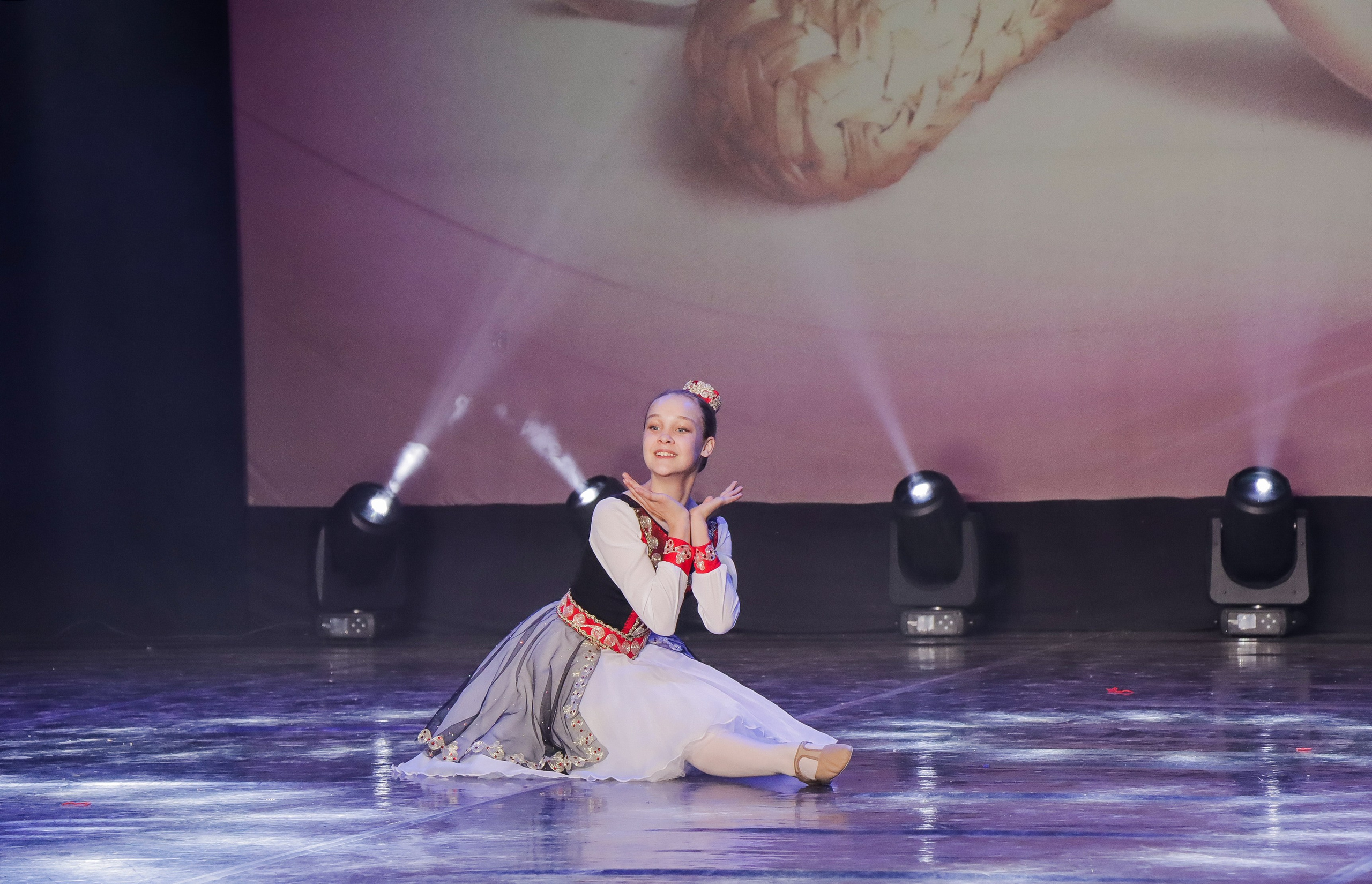 01.06.2024 Фестиваль-конкурс «Мир под названием — Искусство танца» г. Кострома. Медиастудия Фото Концепт