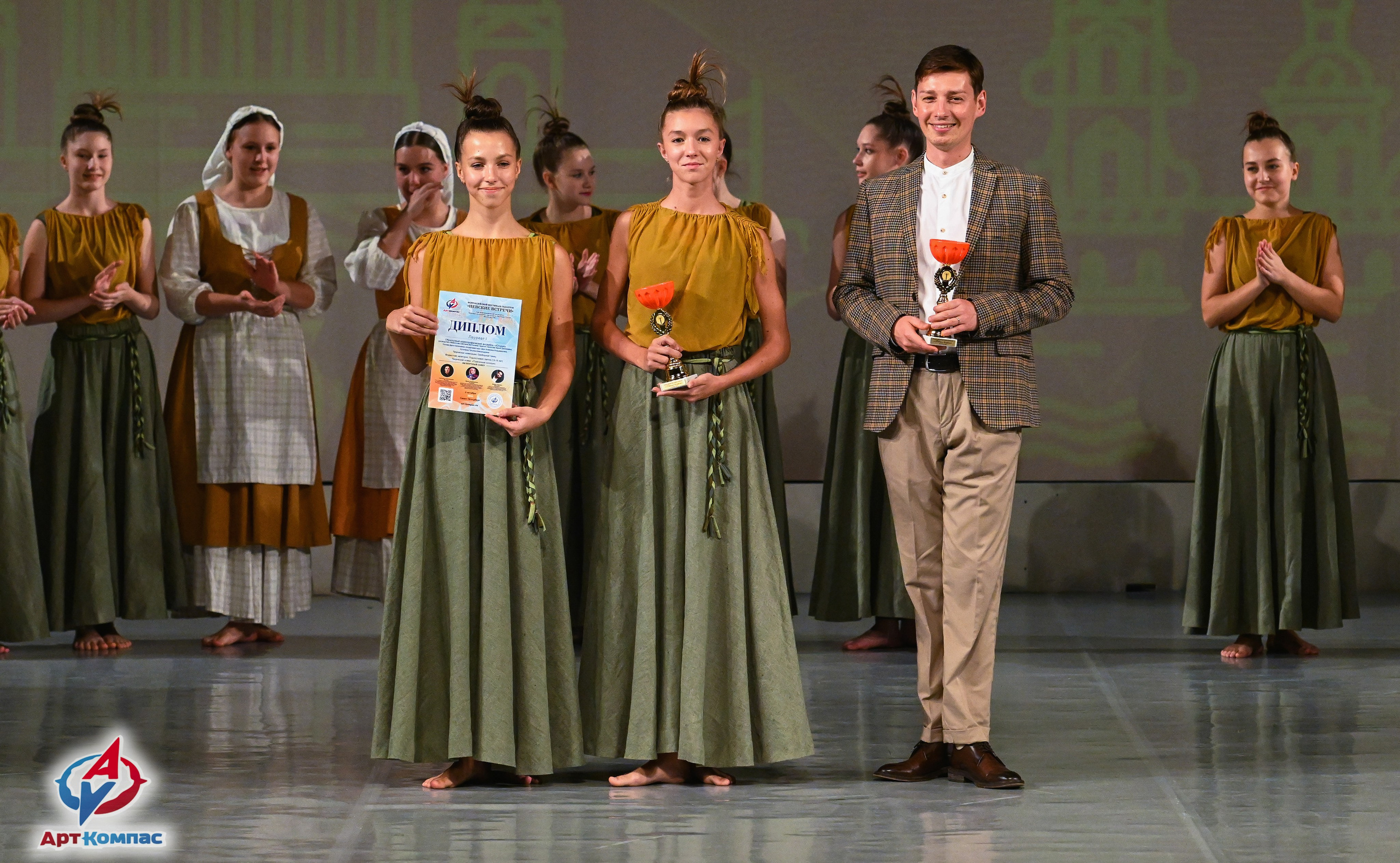 05.10.2025 Всероссийский фестиваль талантов «НЕВСКИЕ ВСТРЕЧИ» г. Санкт-Петербург. Медиастудия Фото Концепт
