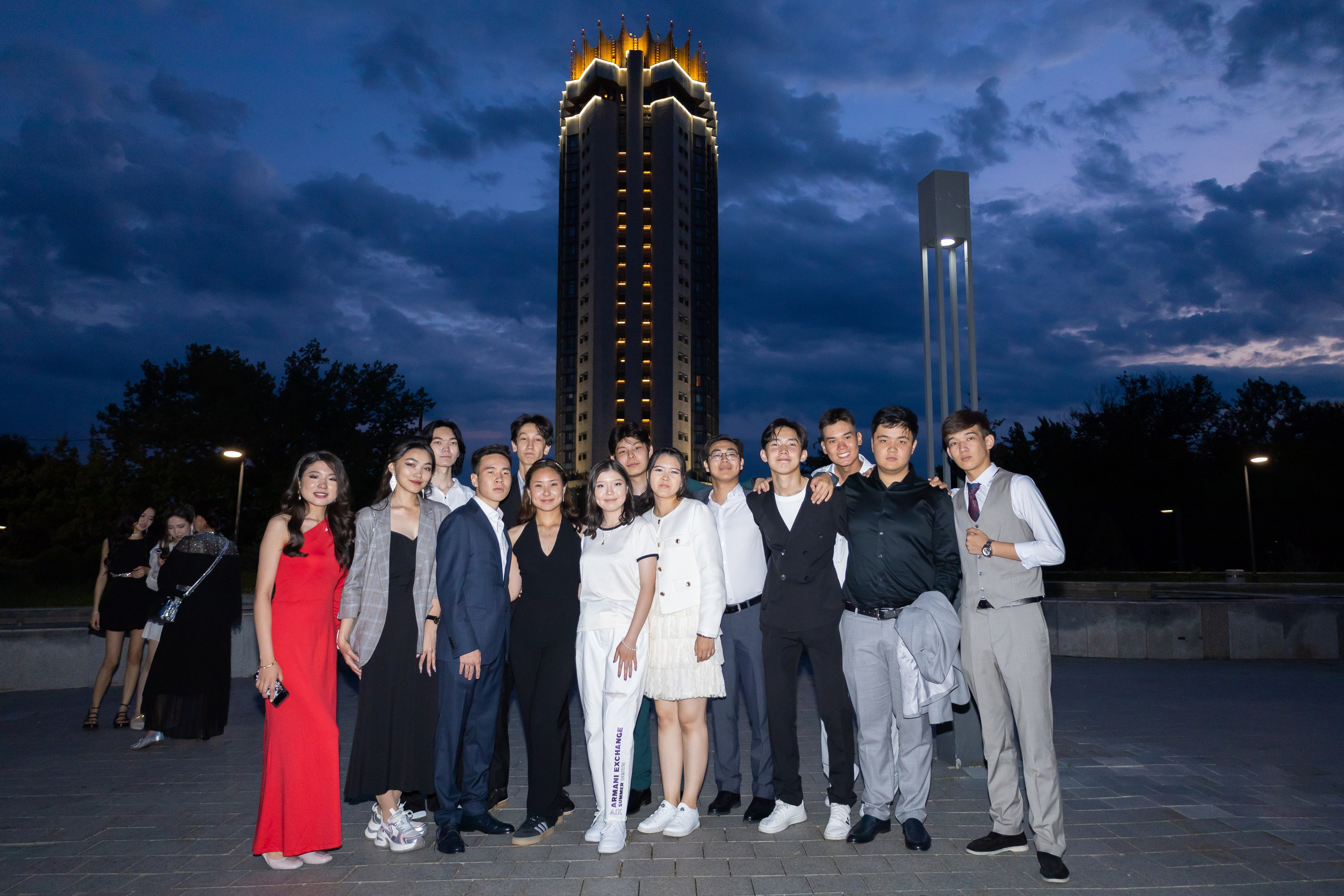 Выпускной вечер | Встреча рассвета. Фото и видеосъемка в Алматы