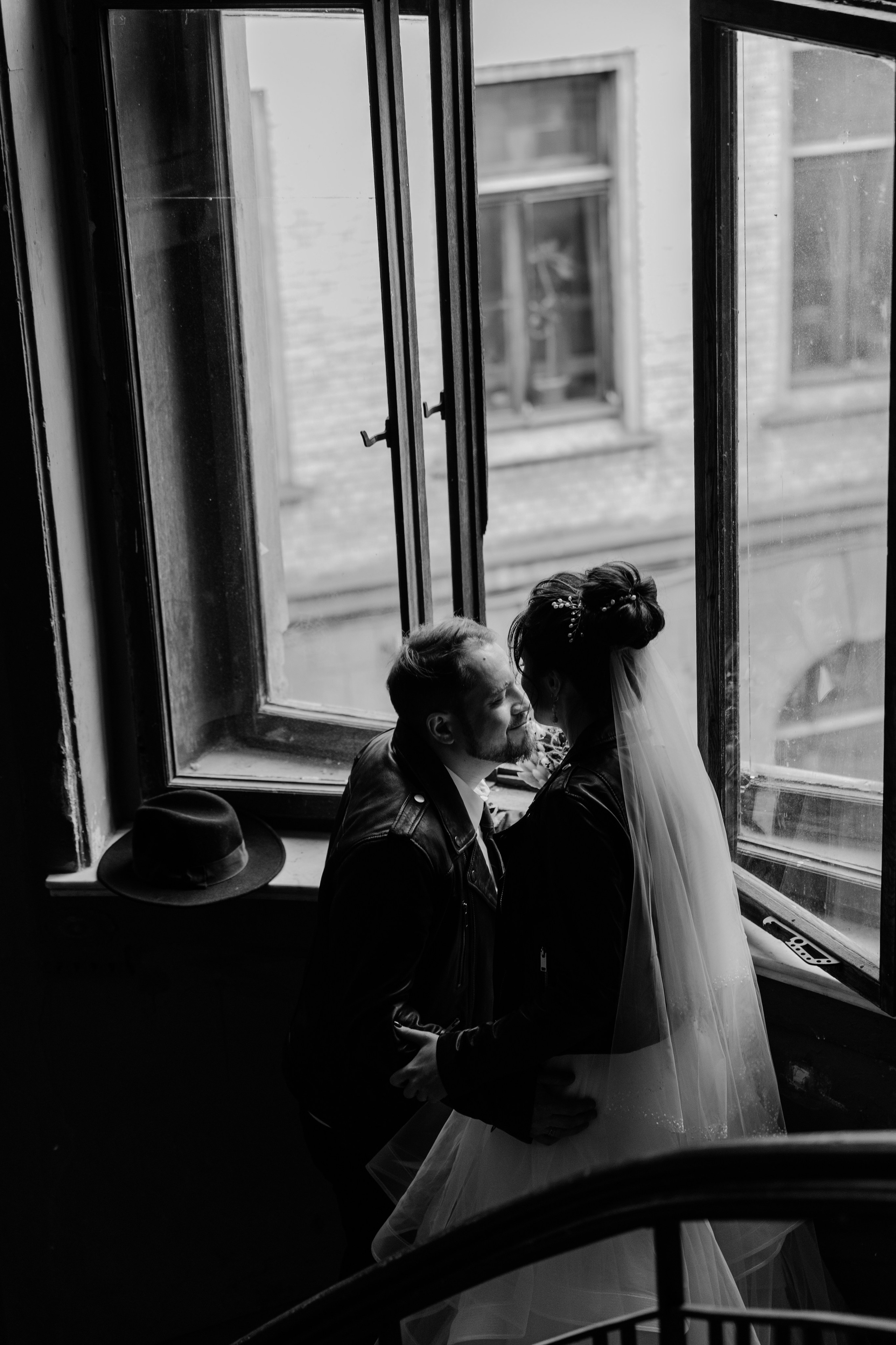 Ты молчишь, а я улыбаюсь, Мария. Свадебный и репортажный фотограф в Санкт-Петербурге