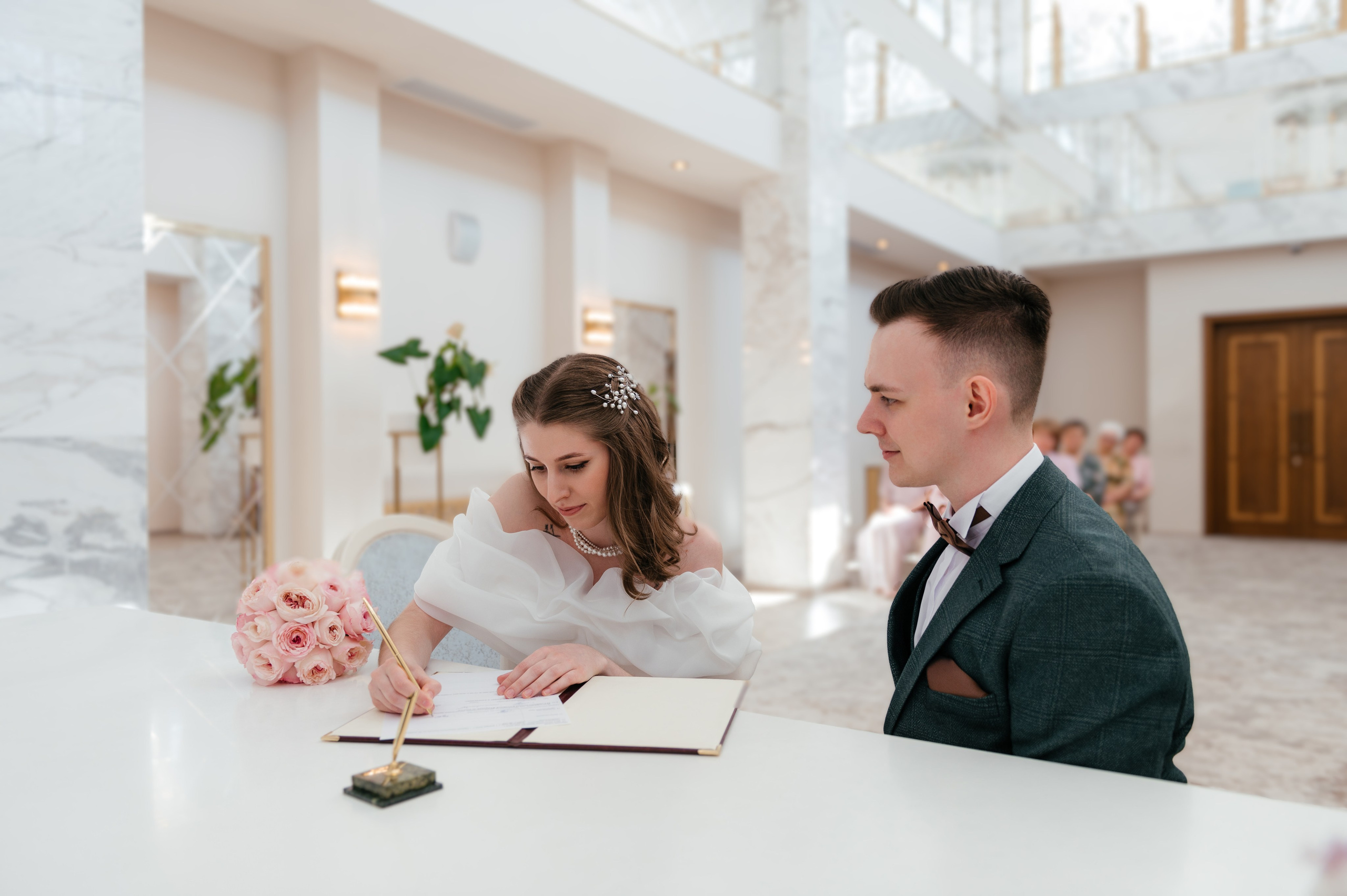 Фотосессия в загсе москва.