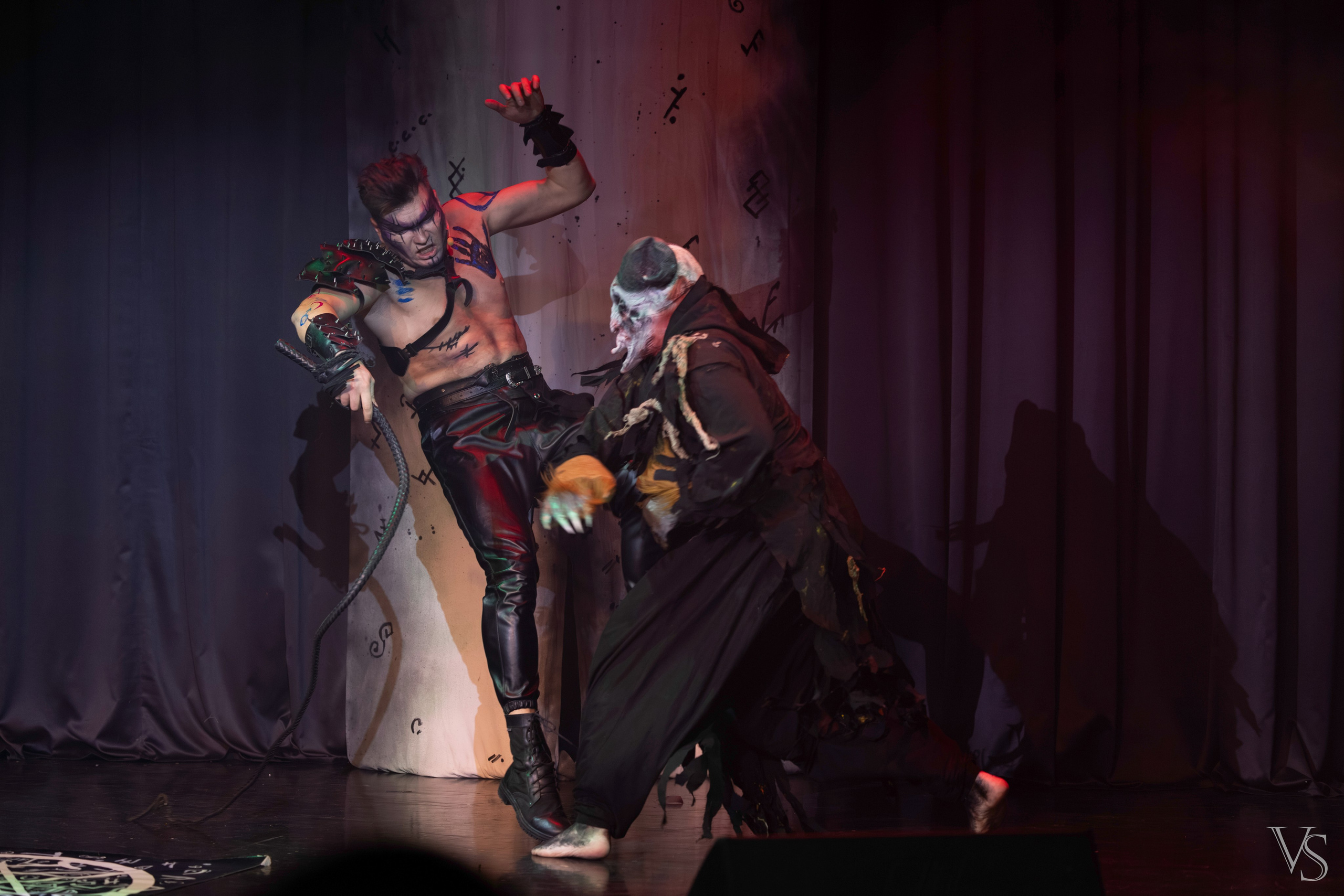 Книга стихий 25.01. Фотограф Виктор Степанов