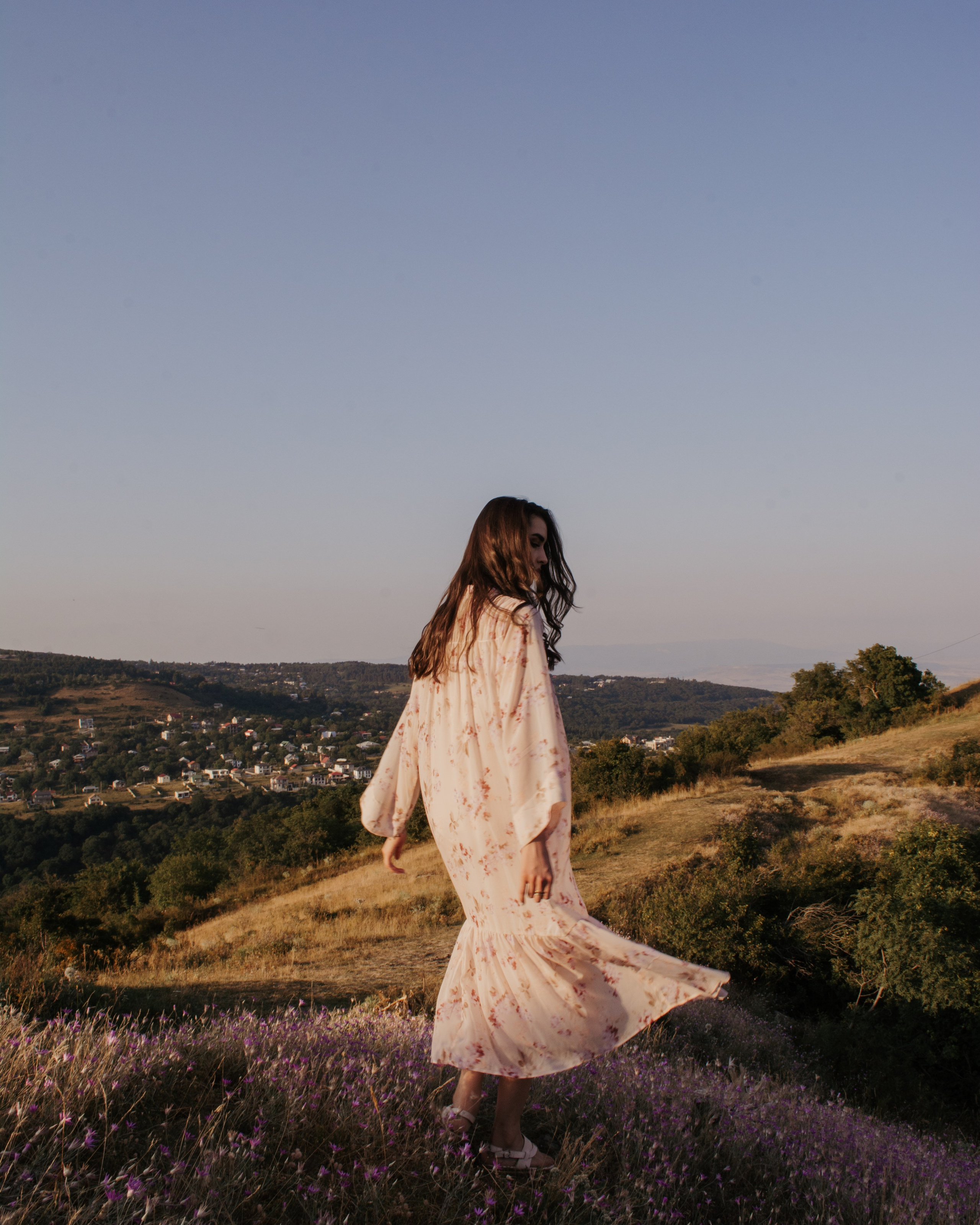Женская портретная съемка в Коджори. Портретный и свадебный фотограф в Тбилиси • xeniqo