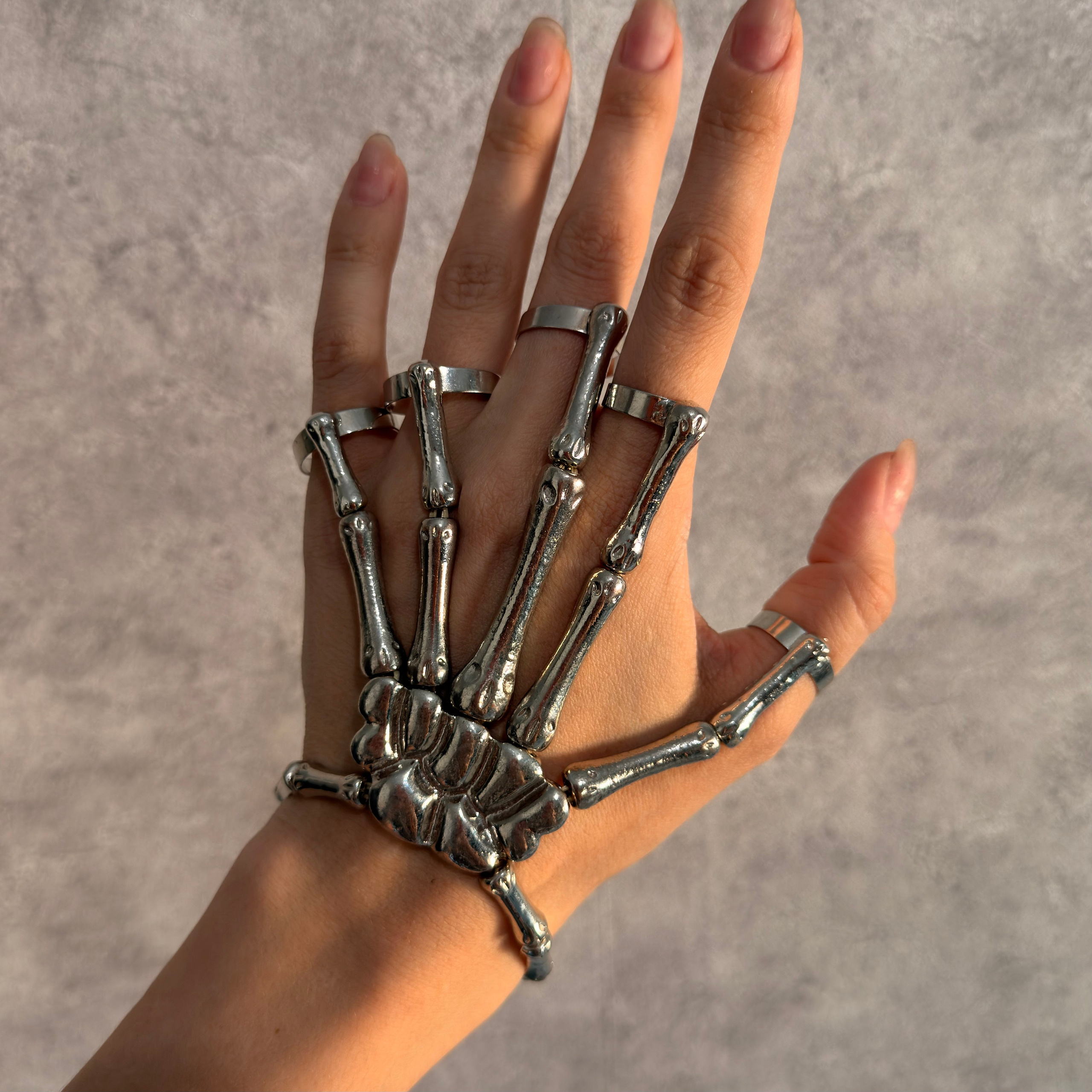 Украшения в аренду. Аренда костюмов, платьев и реквизита для фотосессий на Камчатке