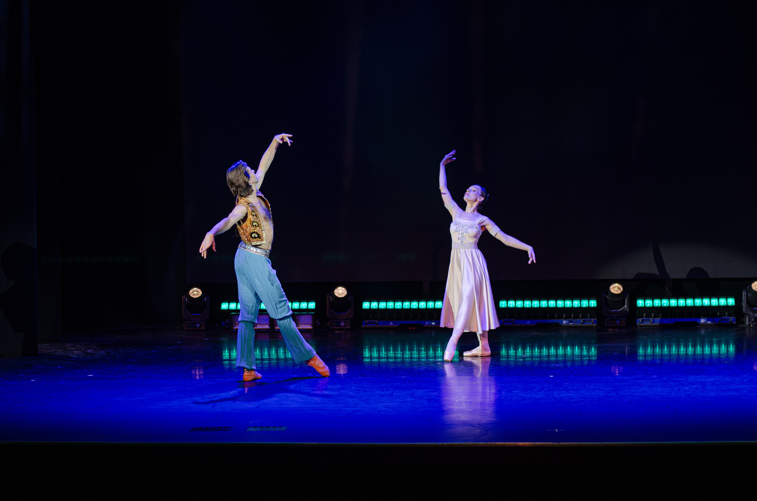 Гала-концерт Всероссийского фестиваля любительского балета Aurora PRIX — 2026. Портретный и репортажный фотограф в Санкт-Петербурге Варвара Жукова