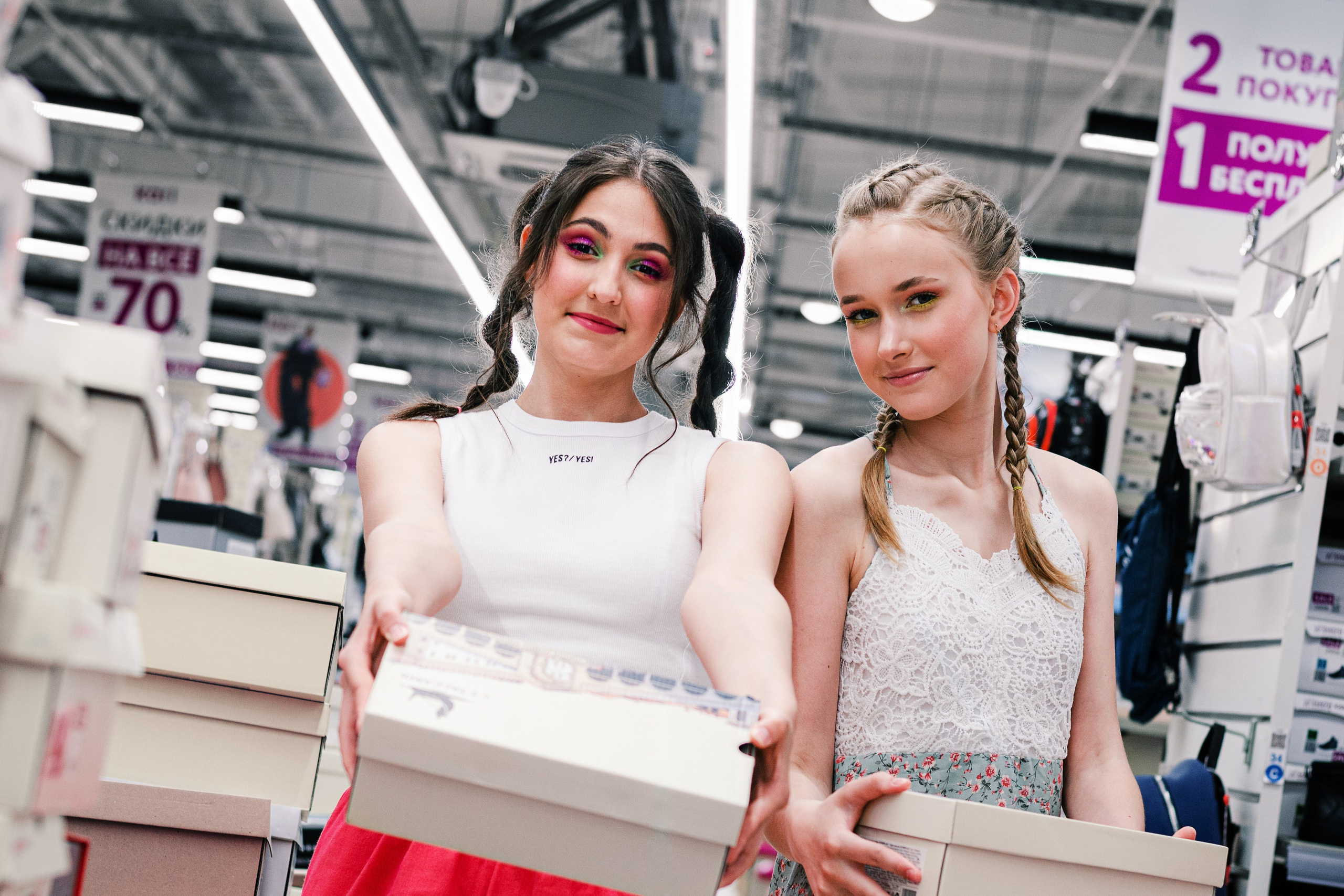 Фотопрогулка с ученицами модельной школы H&A. Портретный и репортажный фотограф в Санкт-Петербурге Варвара Жукова