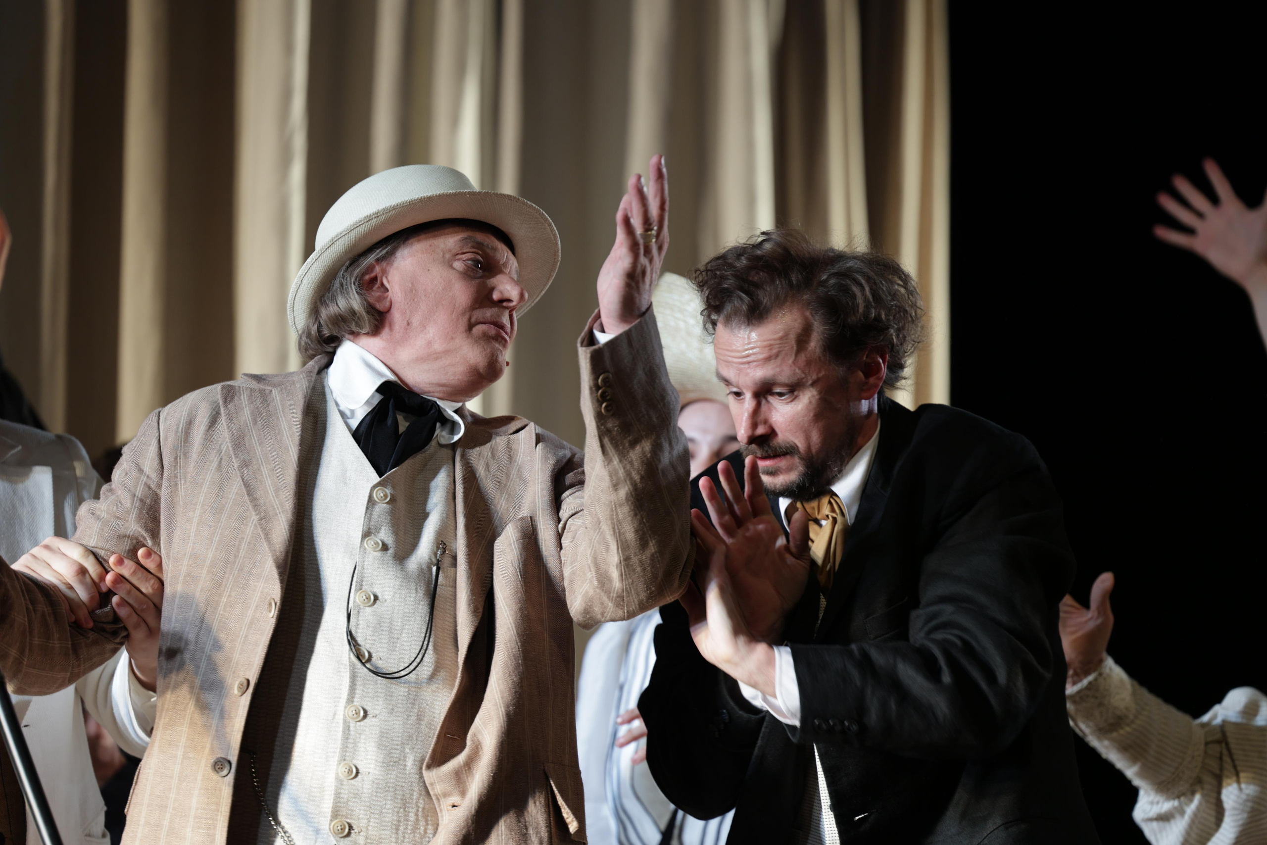 Москва, улицы, театр и артисты, друзья и мир фото Владимир Кашицин