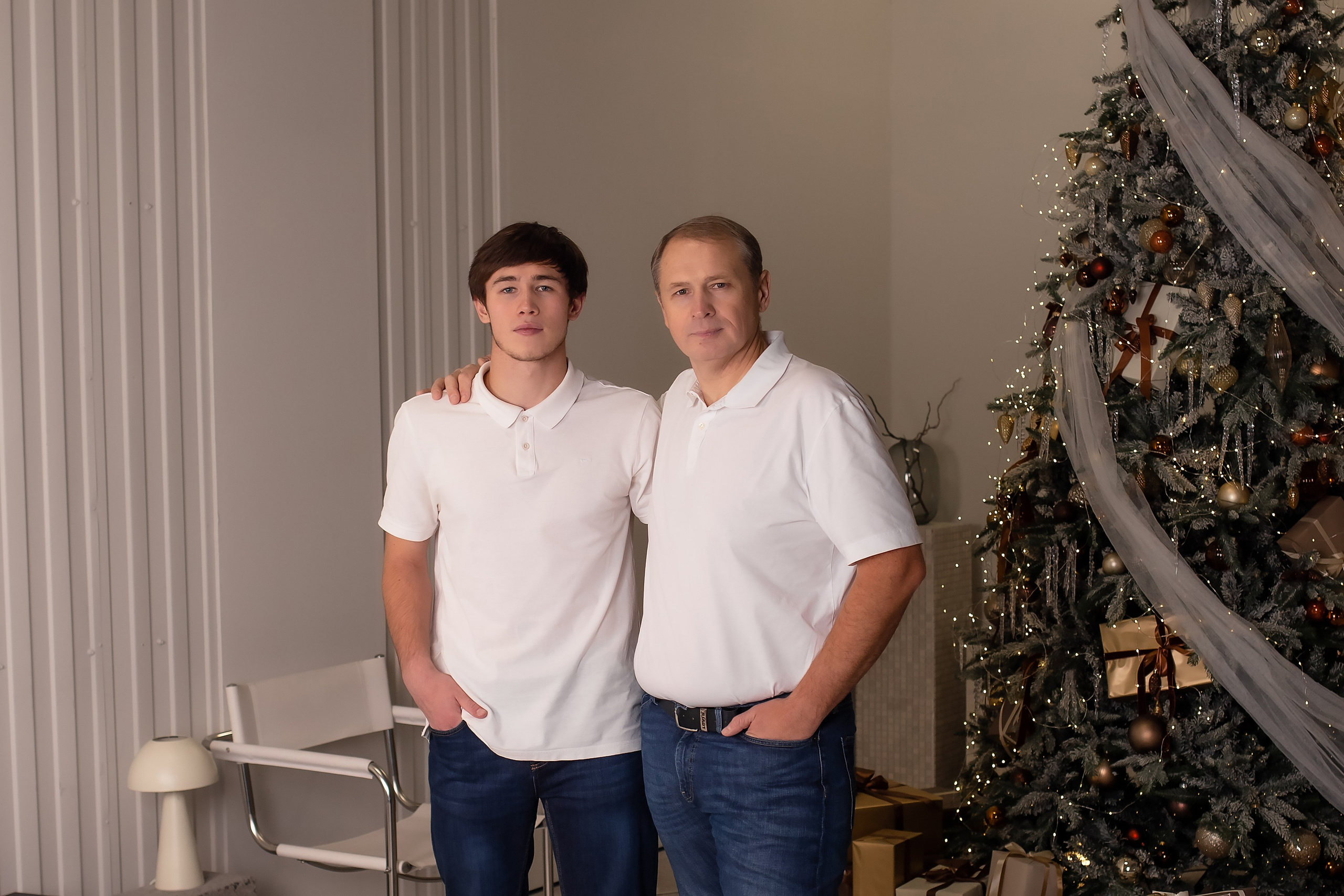 Алена. Семейная съемка в зале Крем. Фотограф в Калининграде Решетникова Алина