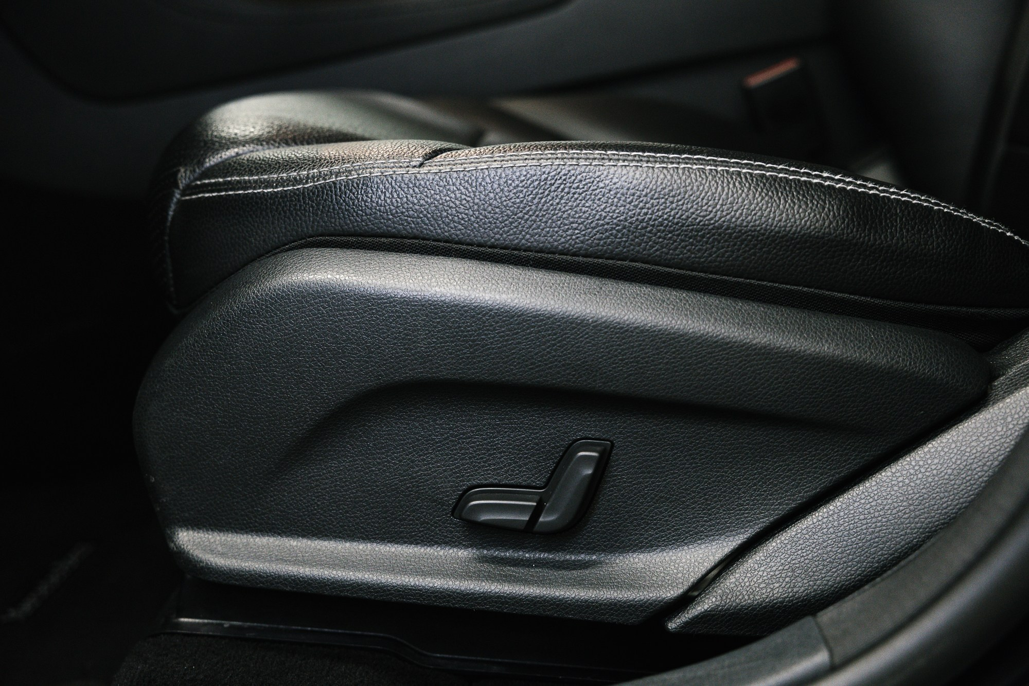 Mercedes-Benz GLC 250 2.0 4MATIC 9G-Tronic (211 л. с.). Автосалон «Х-Авто»