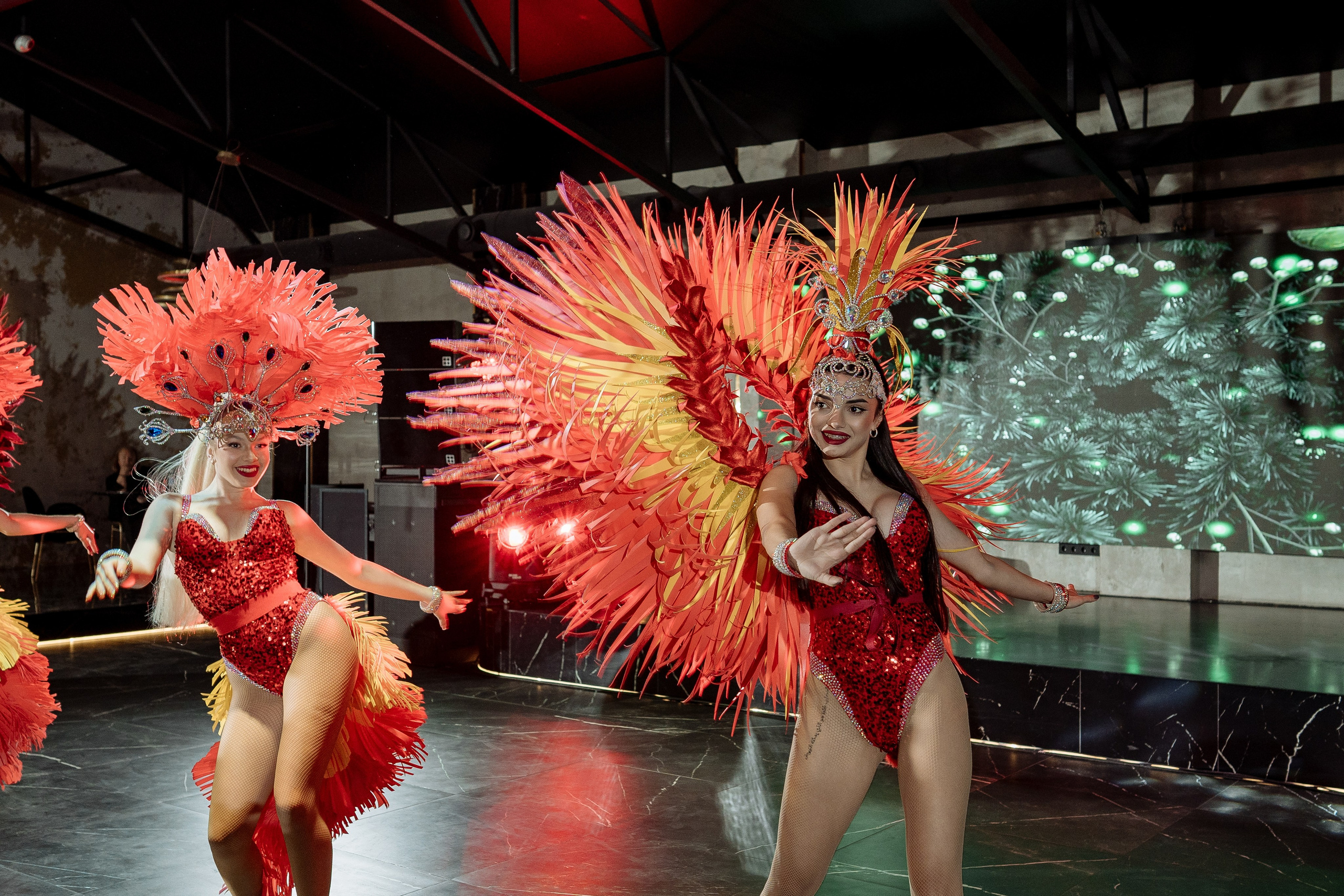 Альбион Тур