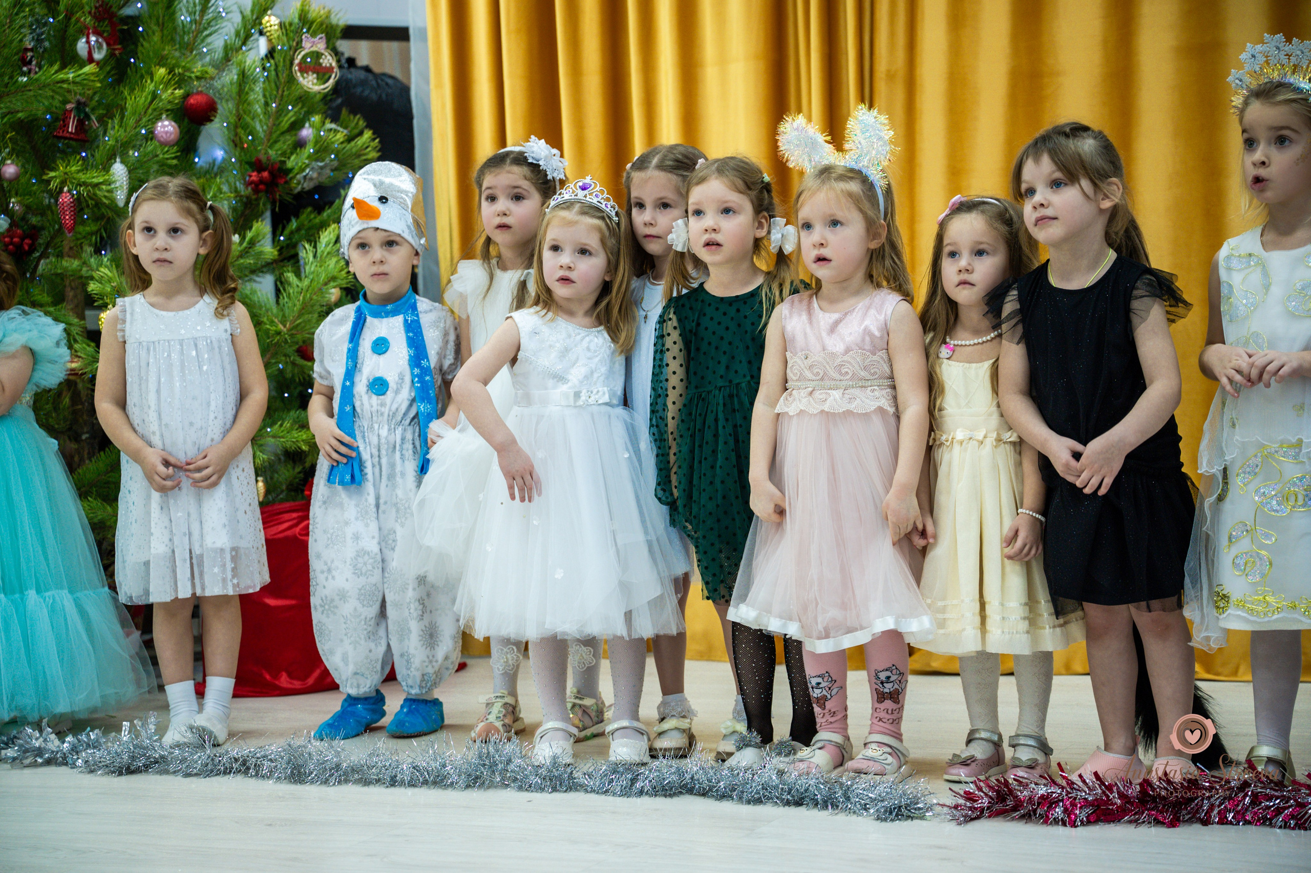 Новый год в танцах. Семейный и детский фотограф в Королеве, Москве и Московской области Строева Анастасия