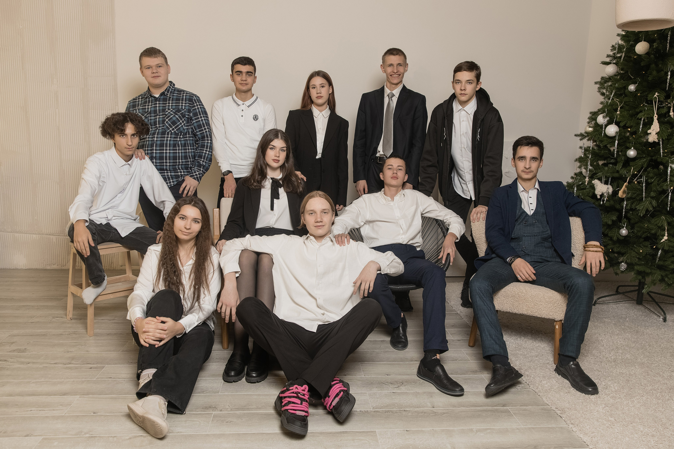 Фотосессия классом в студии. Авето фото. Выпускные альбомы Камчатка