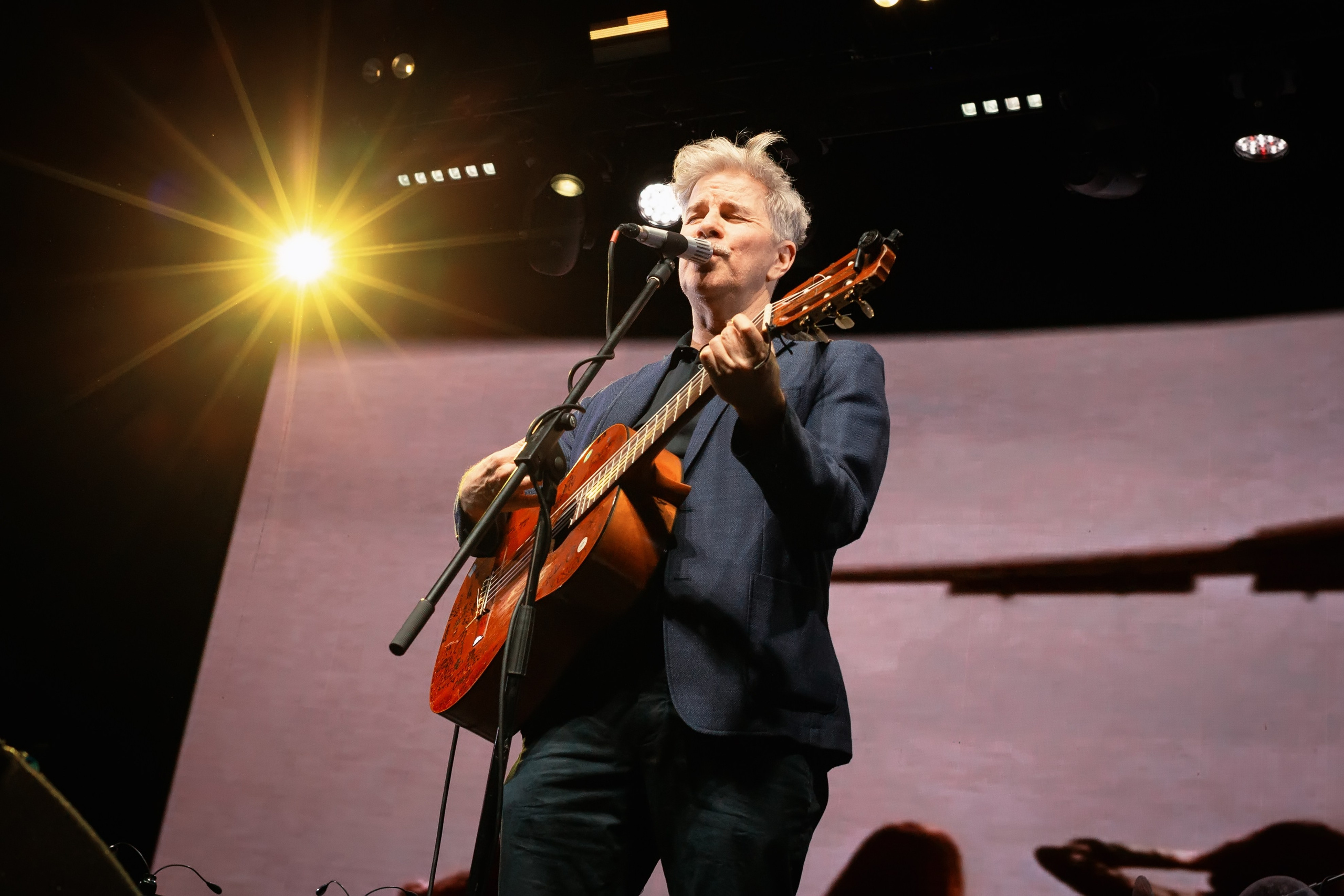 концертный фотограф в Санкт-Петербурге, фоторепортаж с концерта группы Brazzaville в клубе Аврора (Aurora Concert Hall) март 2026