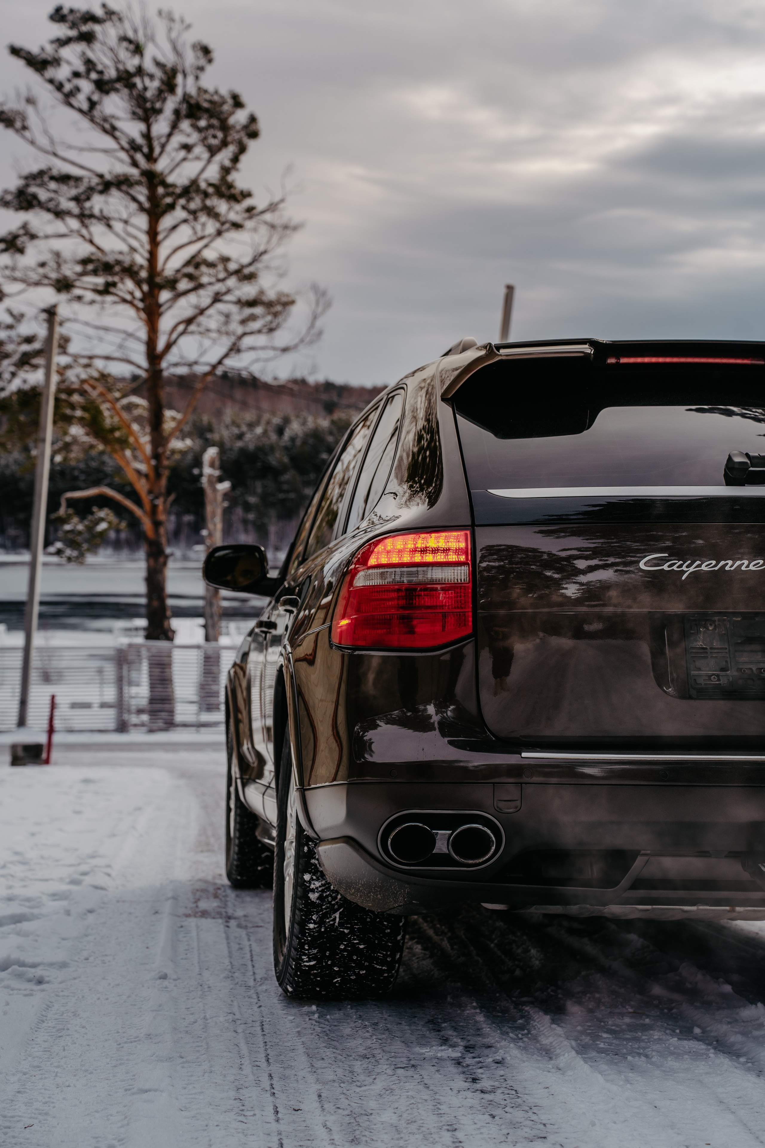 Porsche Cayenne. Фотограф, видеограф и пилот дрона на Байкале