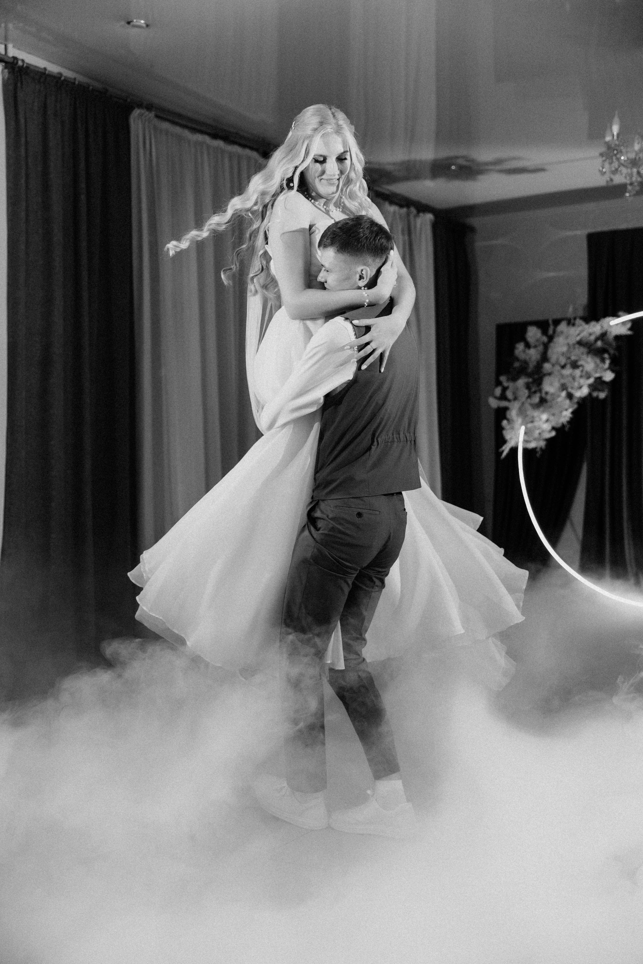 Он, она и весь день любви. Злата и Никита. Свадебный и семейный фотограф в Екатеринбурге Катя Буряк