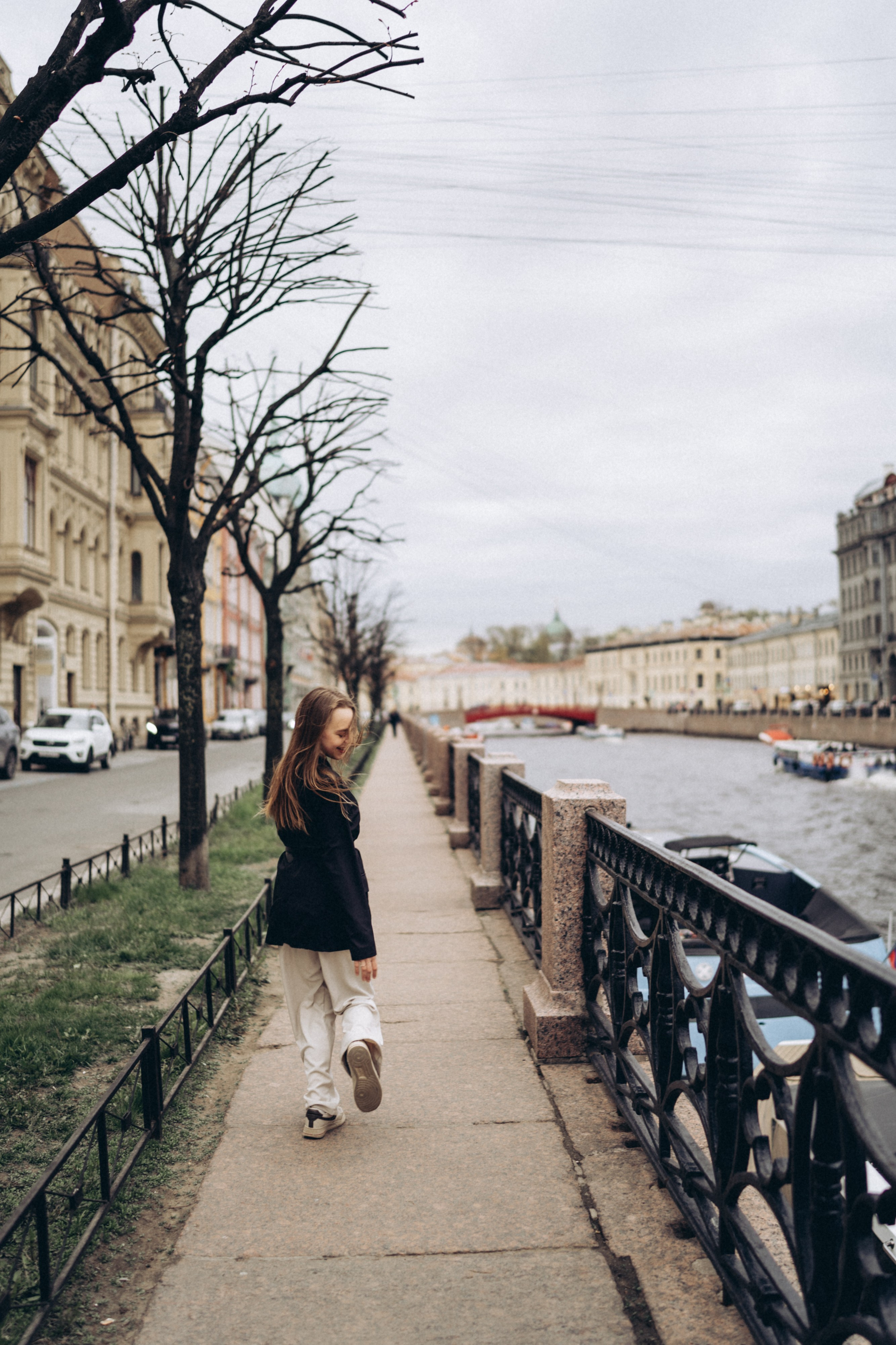 Анна / Прогулка по городу. Фотограф в Санкт-Петербурге — Лучина Екатерина