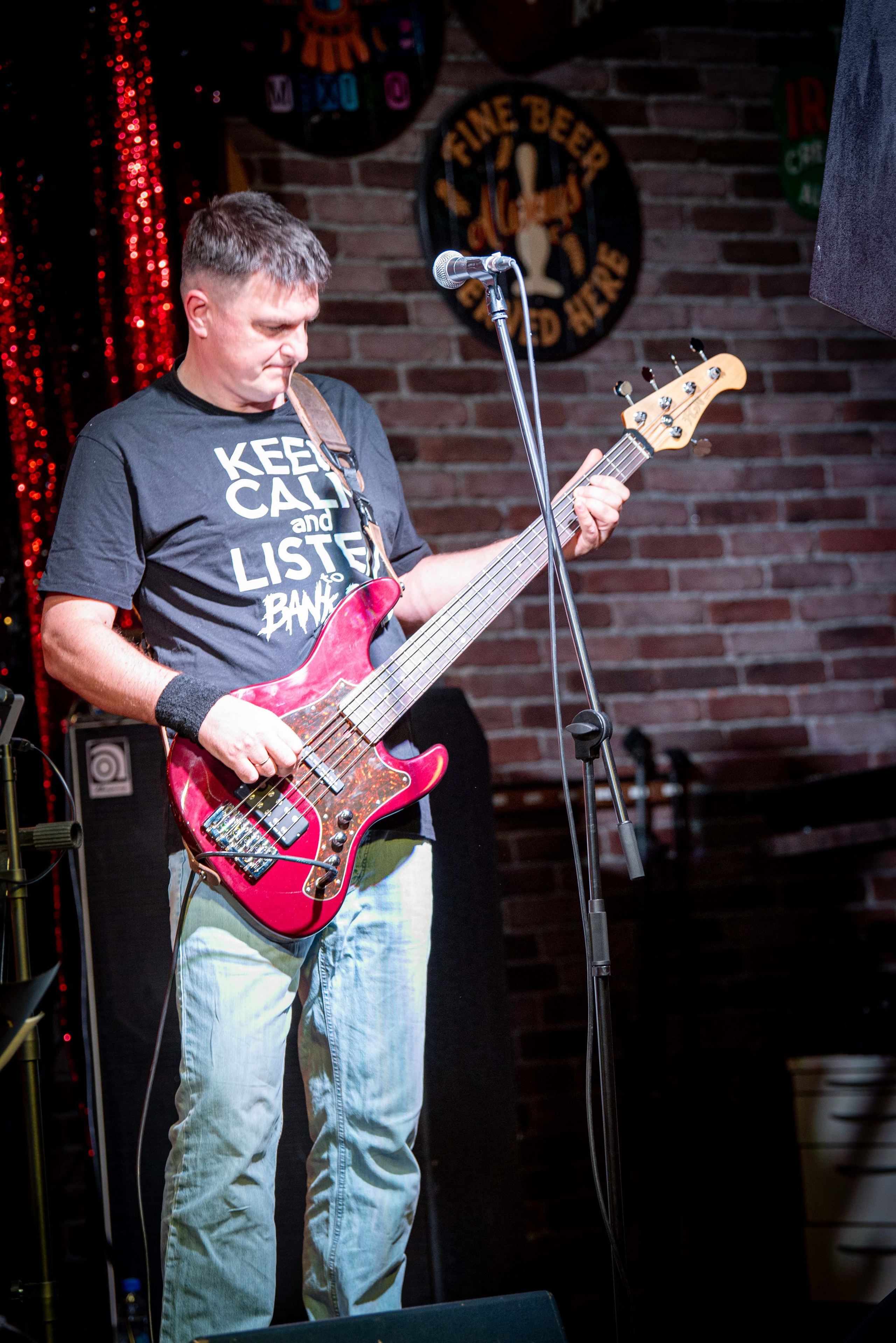 LifePub 16.12.2024. Московская кавер-группа BankBand