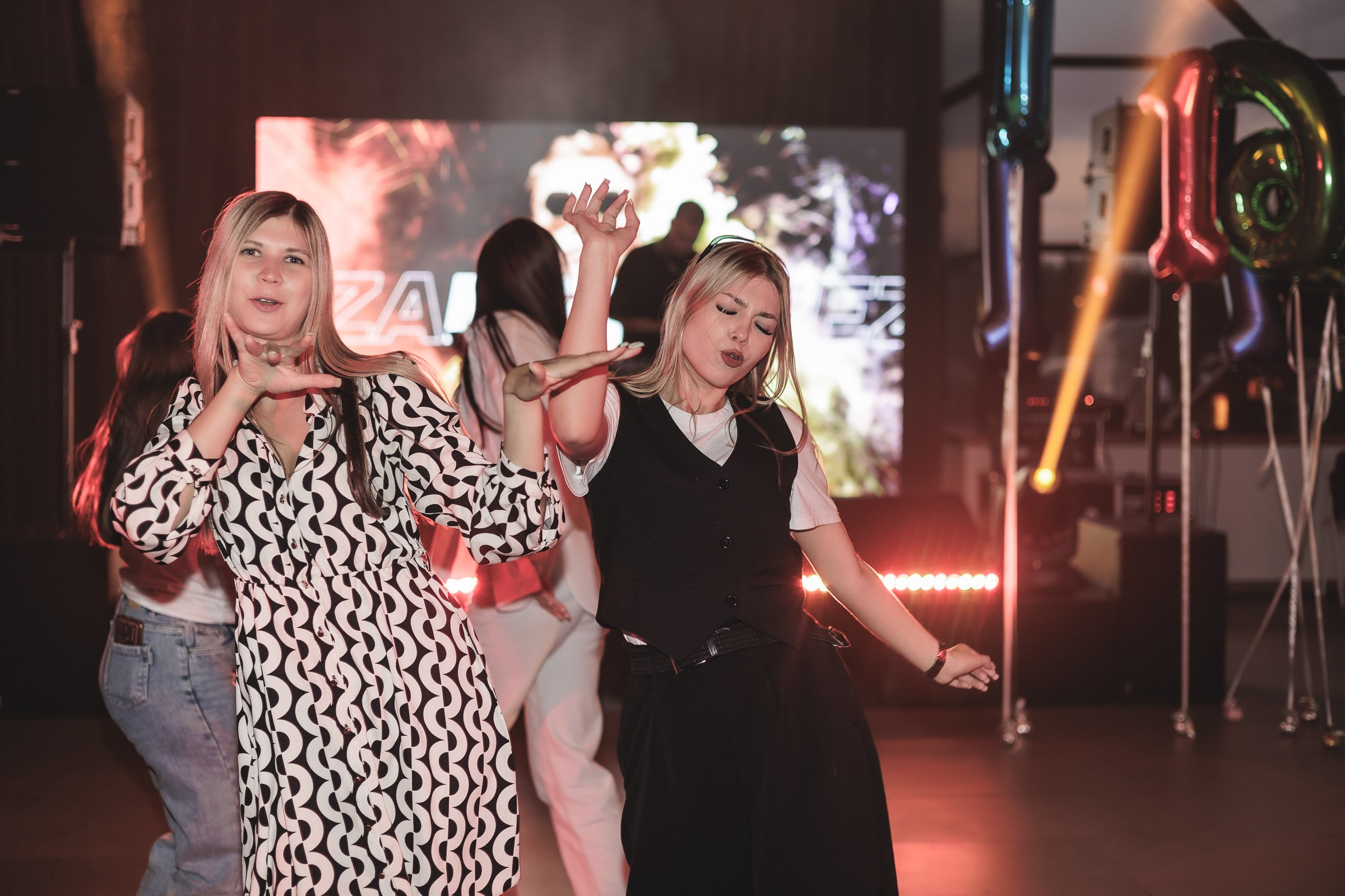 Тимбилдинг компании ПКБ. Фотограф в Волгограде — Александра Искандерова