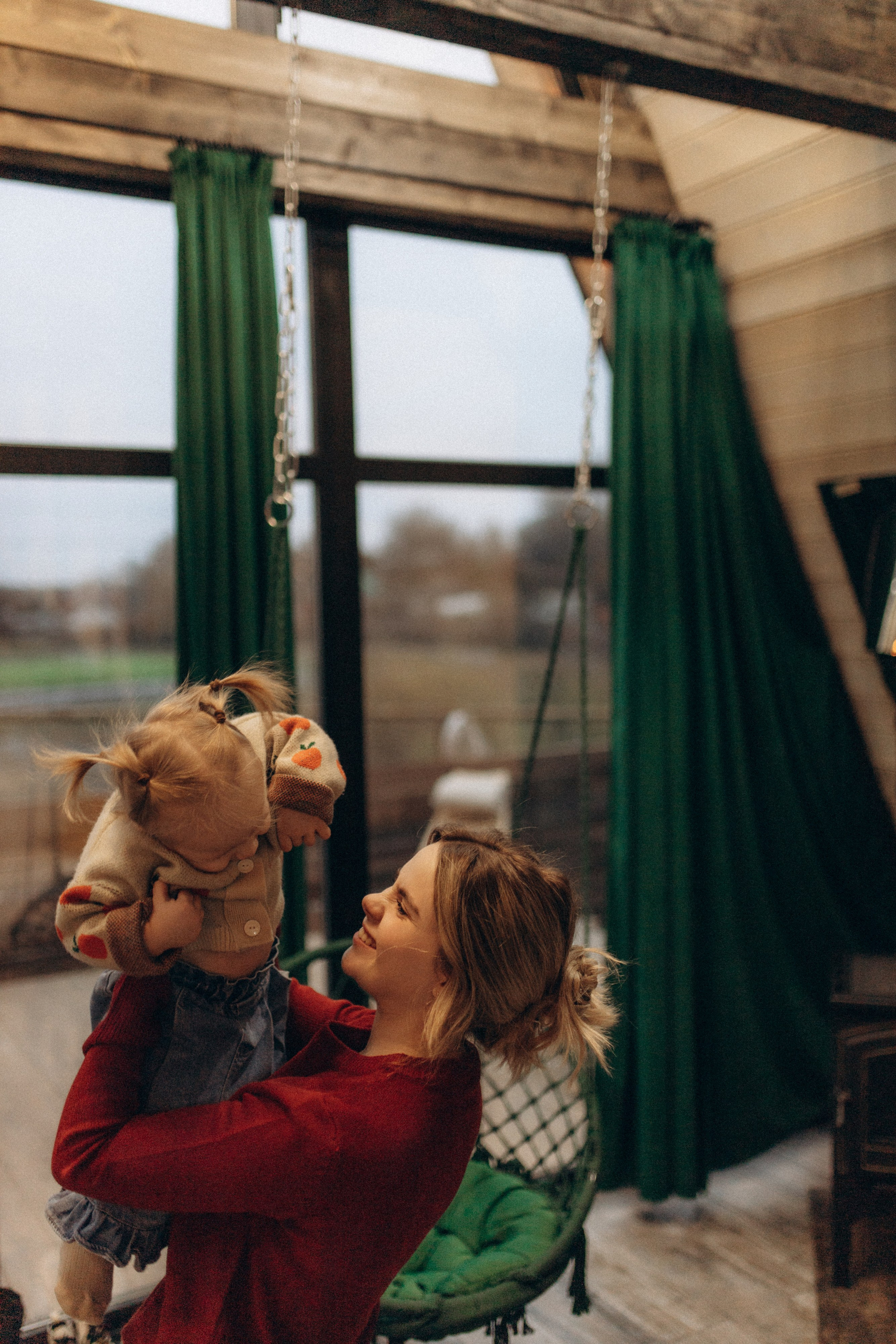 Алиса и мама. Семейный фотограф Губкин/Старый Оскол