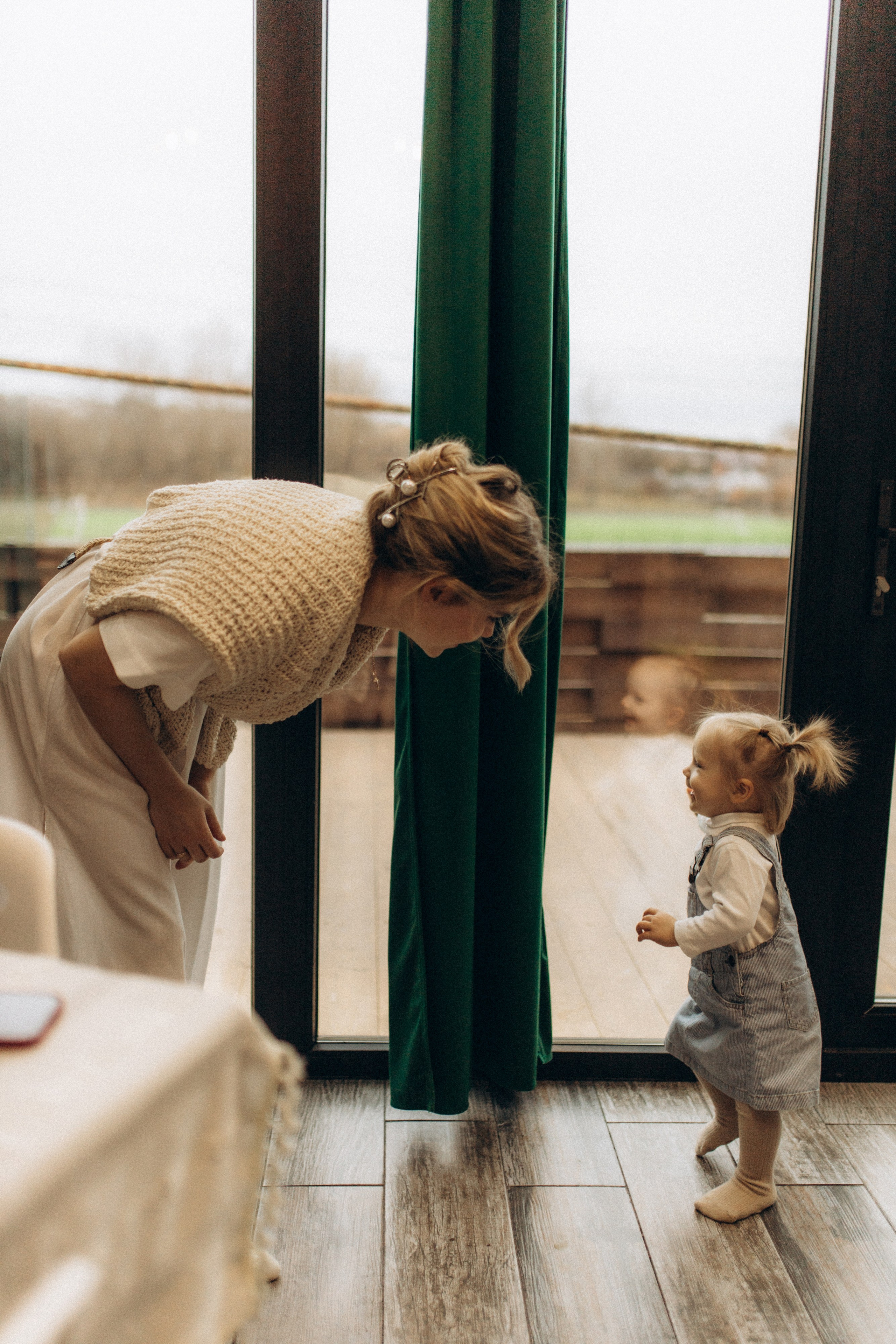 Алиса и мама. Семейный фотограф Губкин/Старый Оскол