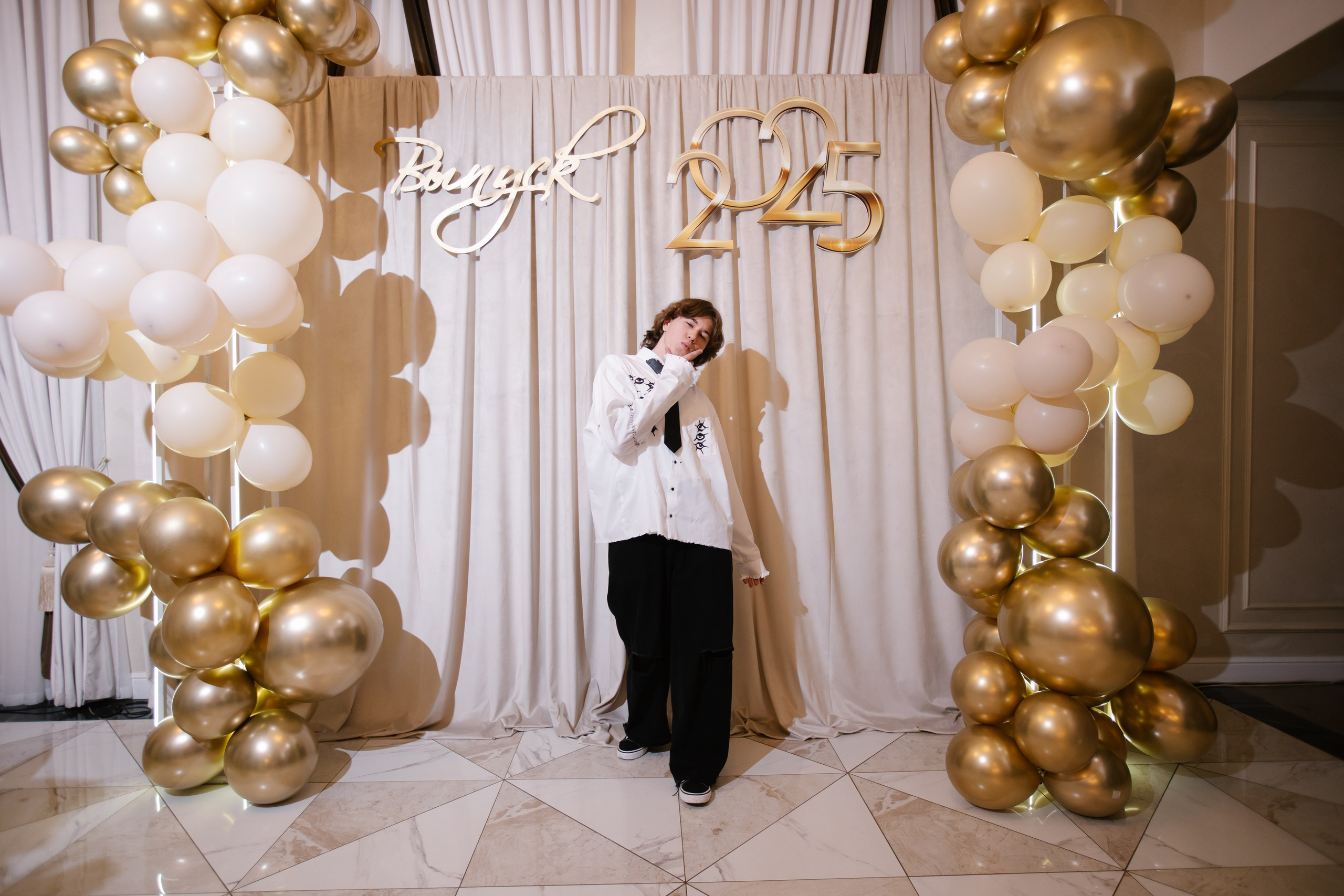 11 класс, ресторан «Тет-а-тет»