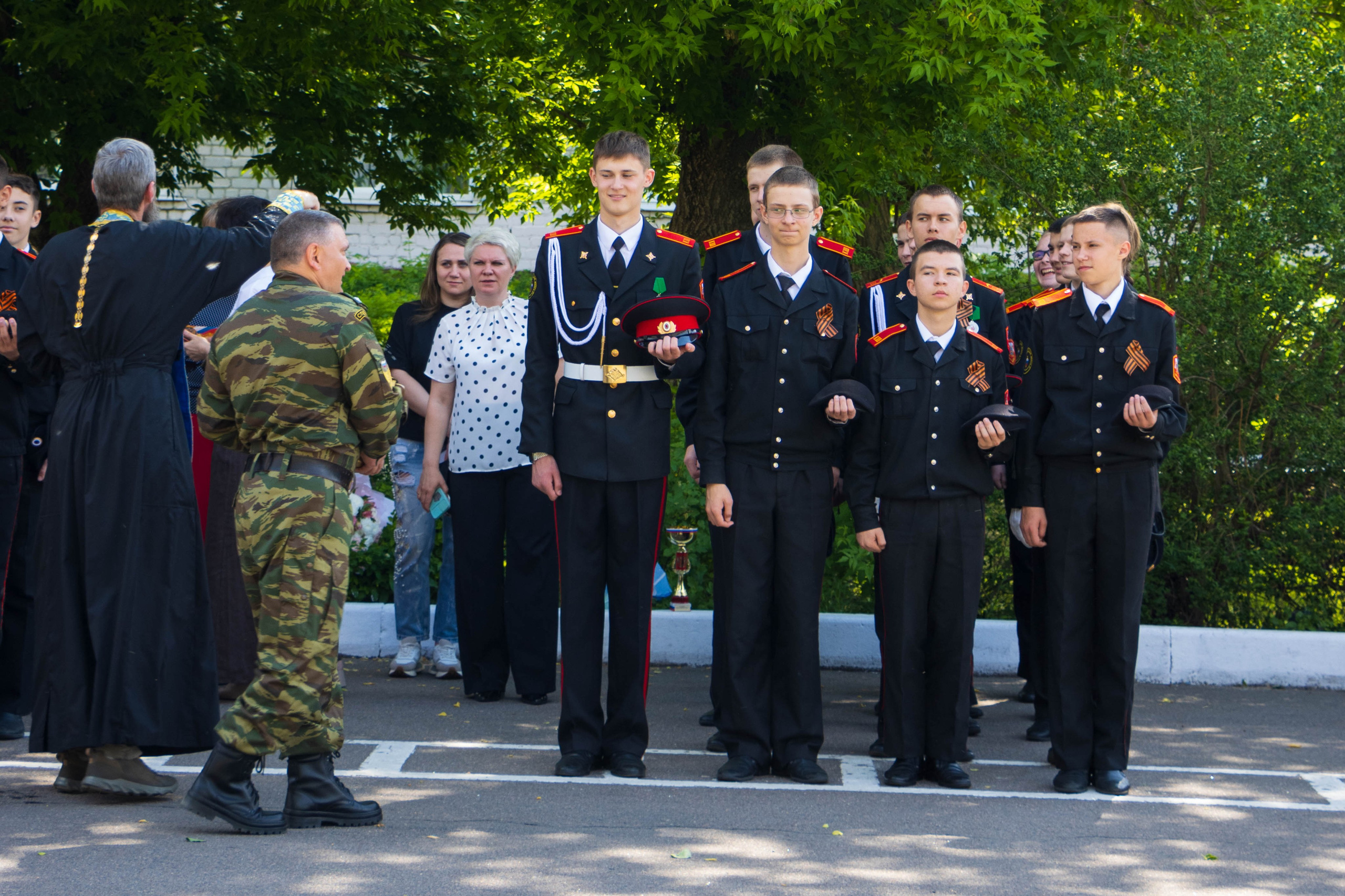 Последний звонок 2025 взвод 8"б». Фотограф Татьяна Матрос