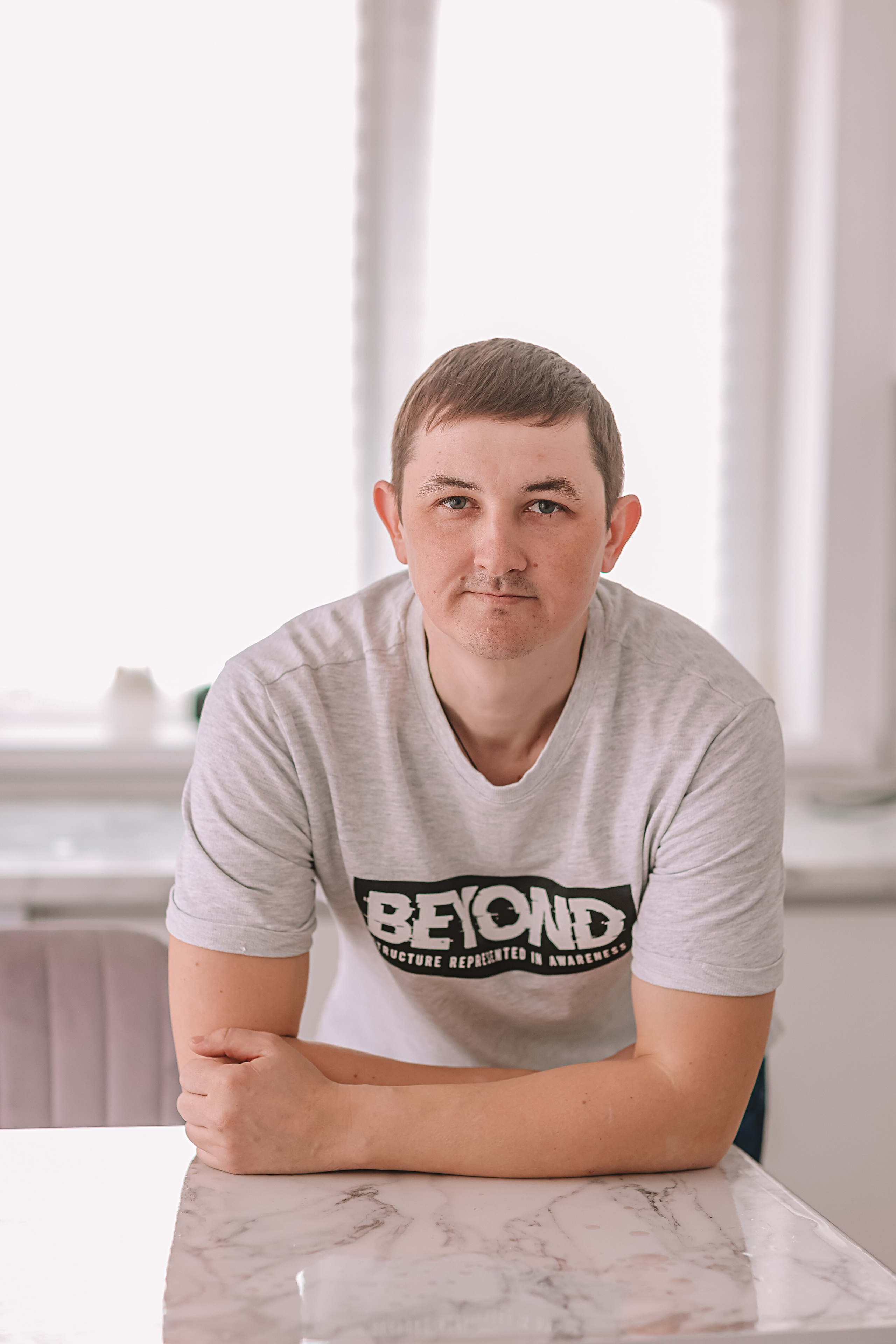 Семейная в домике (репортаж). Семейный фотограф Тюмень, фотограф на роды Салмина Мария