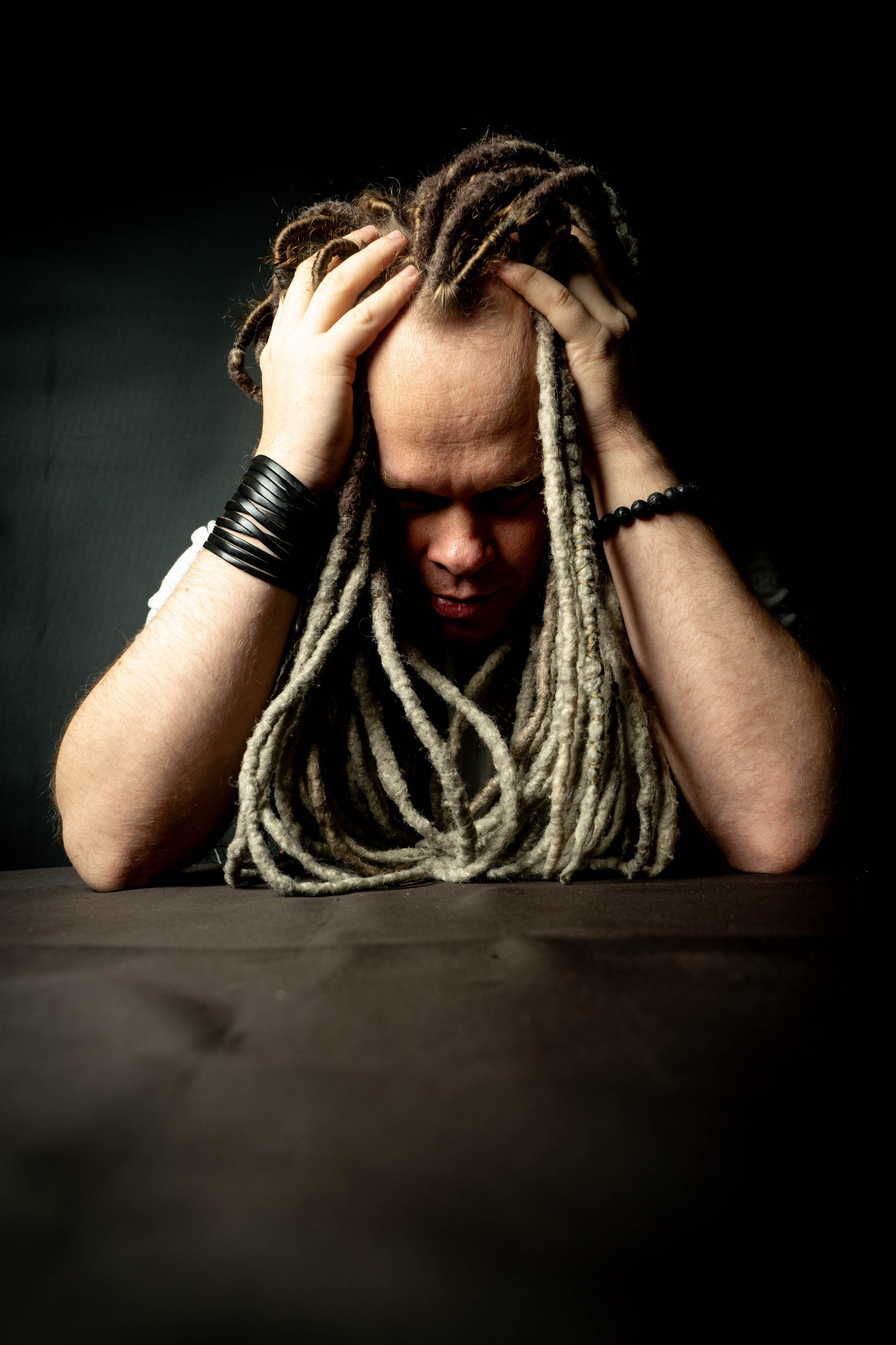 Владимир фото в студии. Фотограф Олег Колногоров