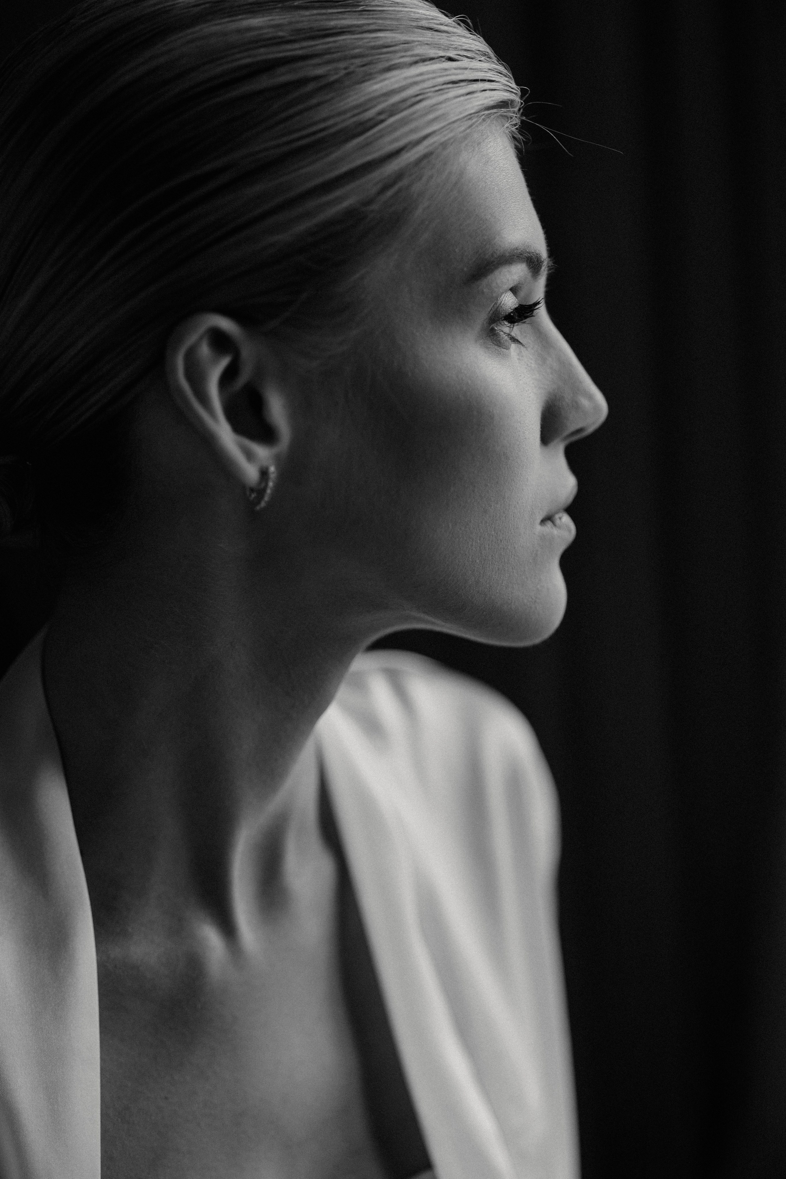 Свадебная фотосессия на стадионе Спартак. Свадебный фотограф в Москве. свадебная фотосессия Москва. Фотограф в Москве Валерия Рожкова