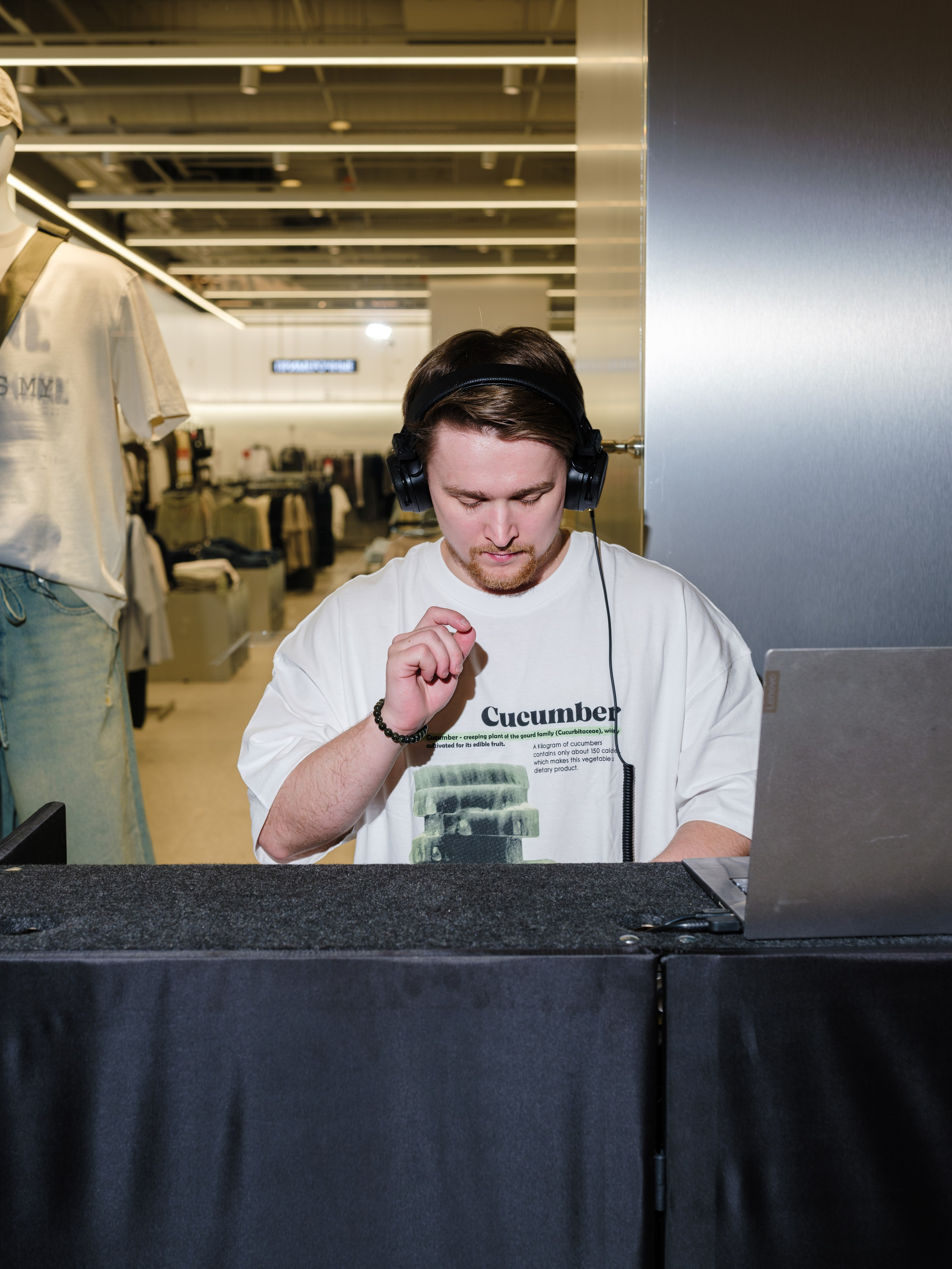 Открытие FACECODE. Репортажный и портретный фотограф в Москве Илья Спиридонов