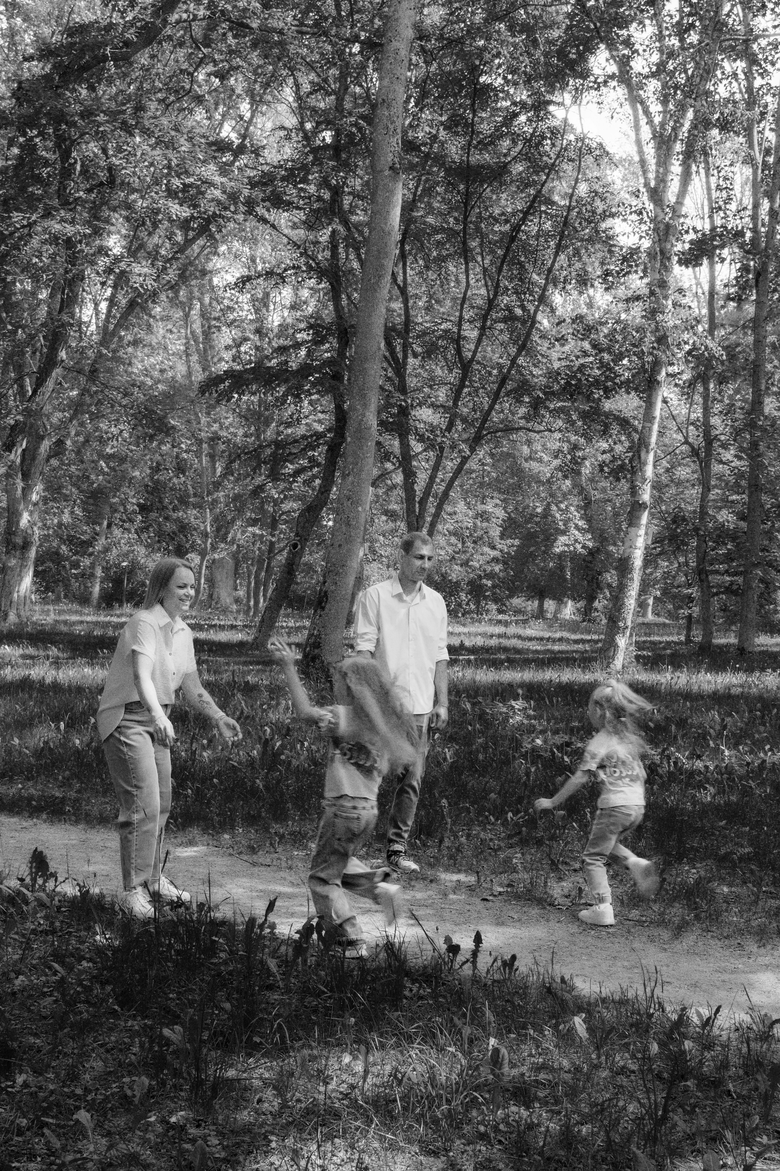 Семейная съемка в Лошицком парке. Ваш семейный фотограф в Минске — Вика Трегубова