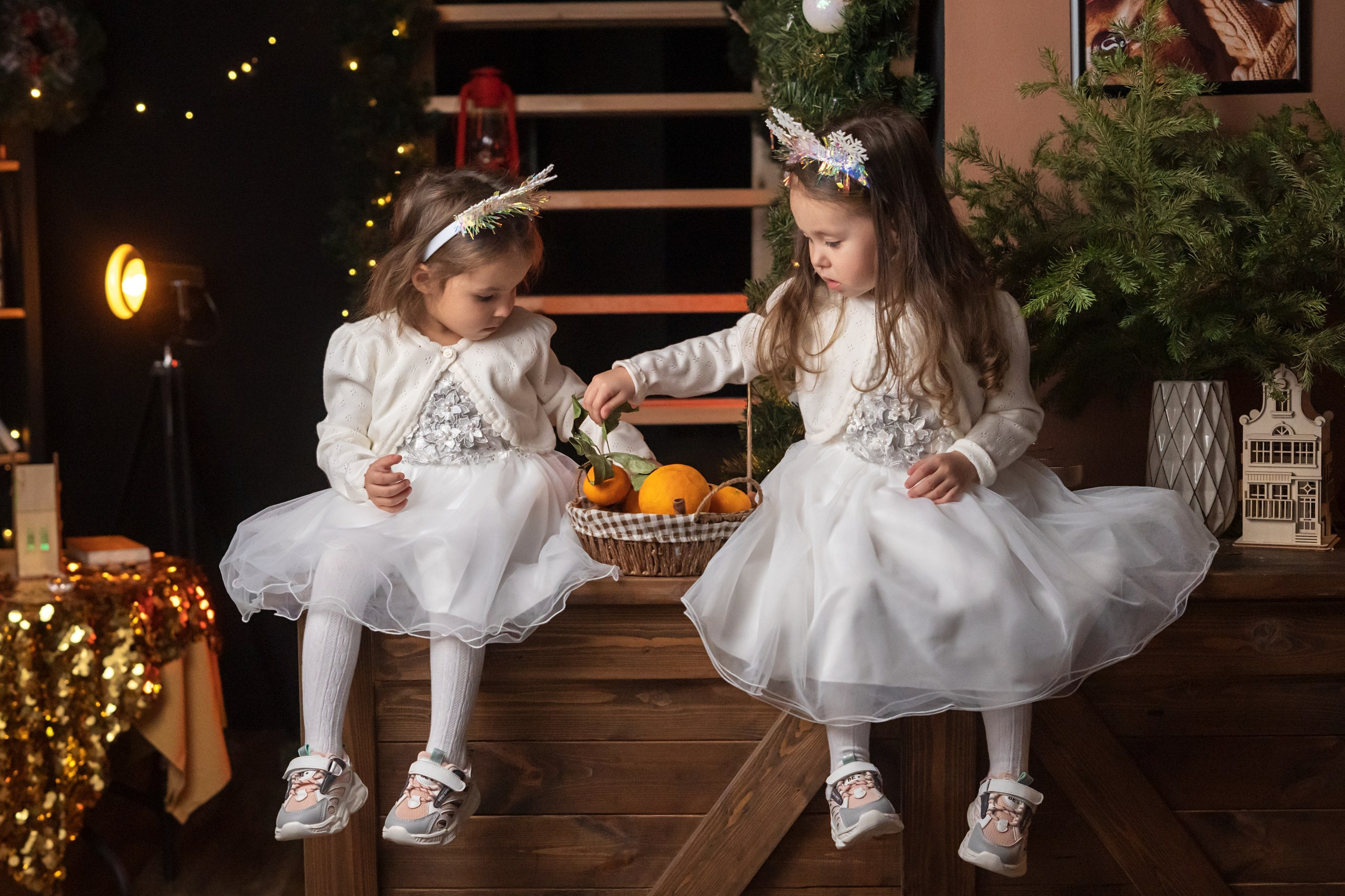 Новогодняя съемка в студии. Мила Посвит Фотограф новорожденных в Тобольске