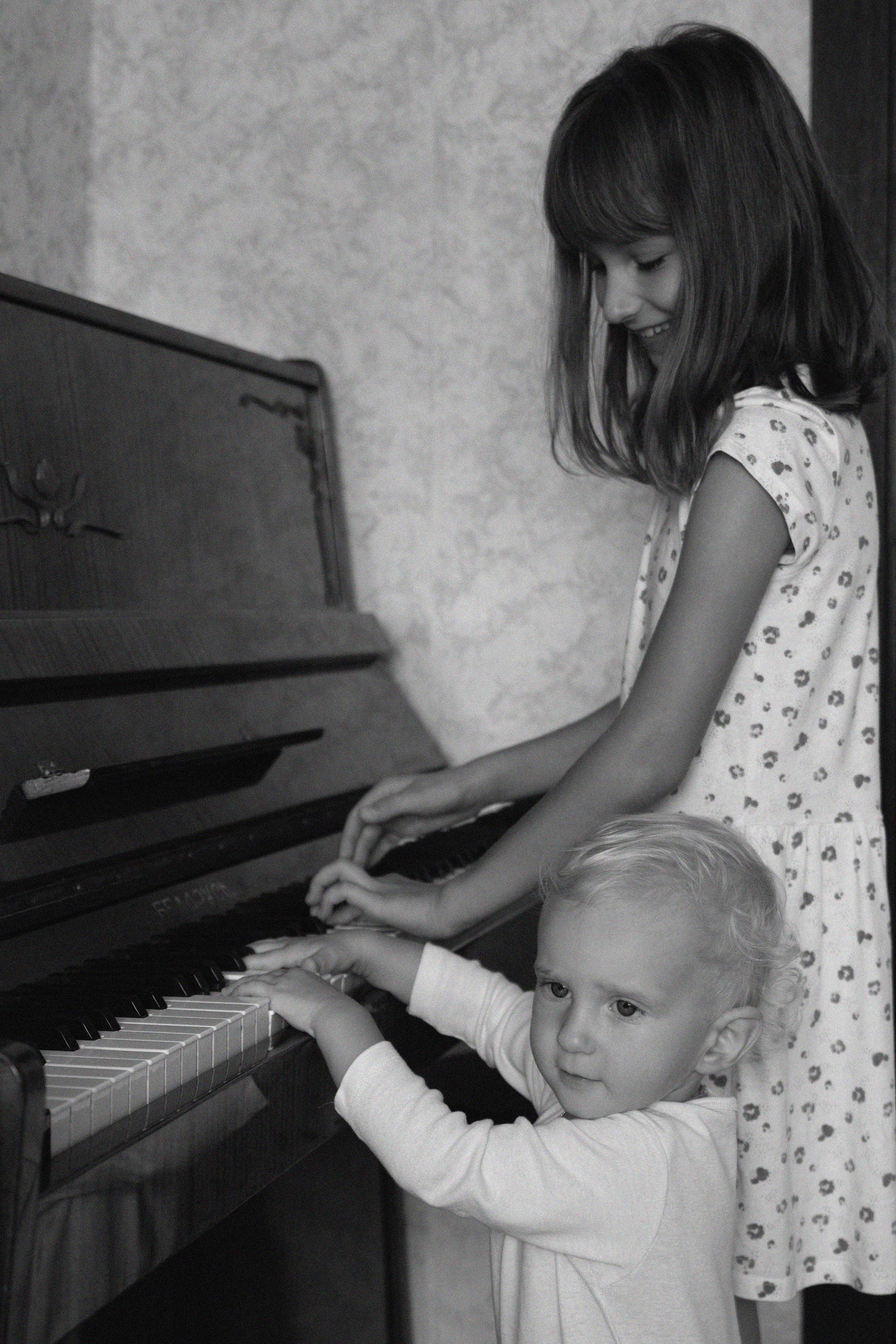 Семейная фотосессия дома. Фотограф видеограф Ольга Василевская