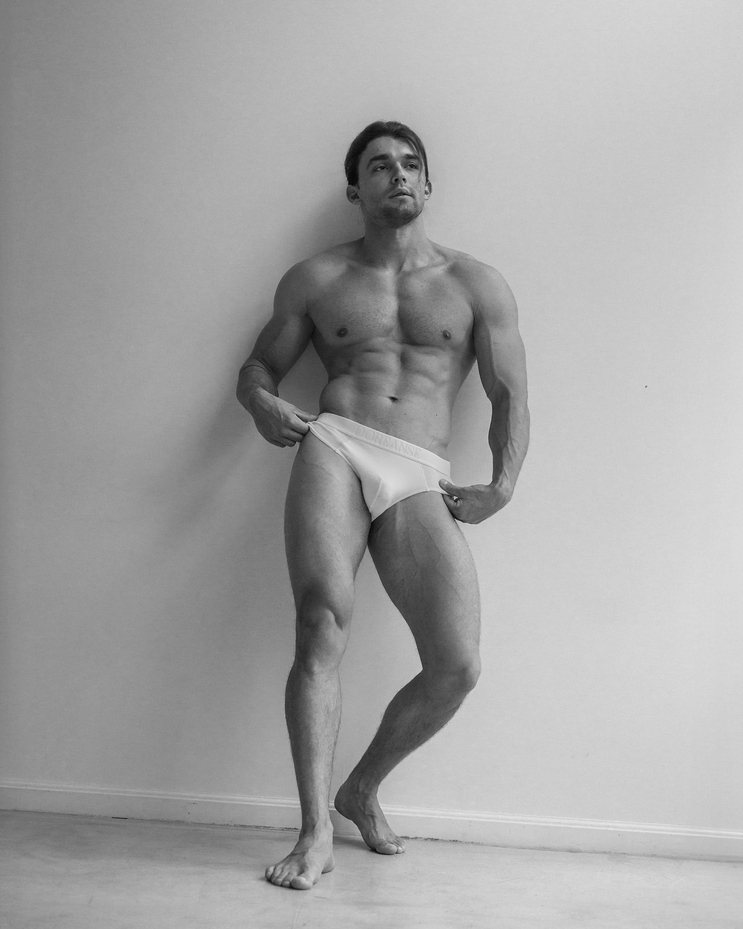 Ilya. Игорь Березин — фотограф в Москве. Мужские портреты и коммерческая съёмка