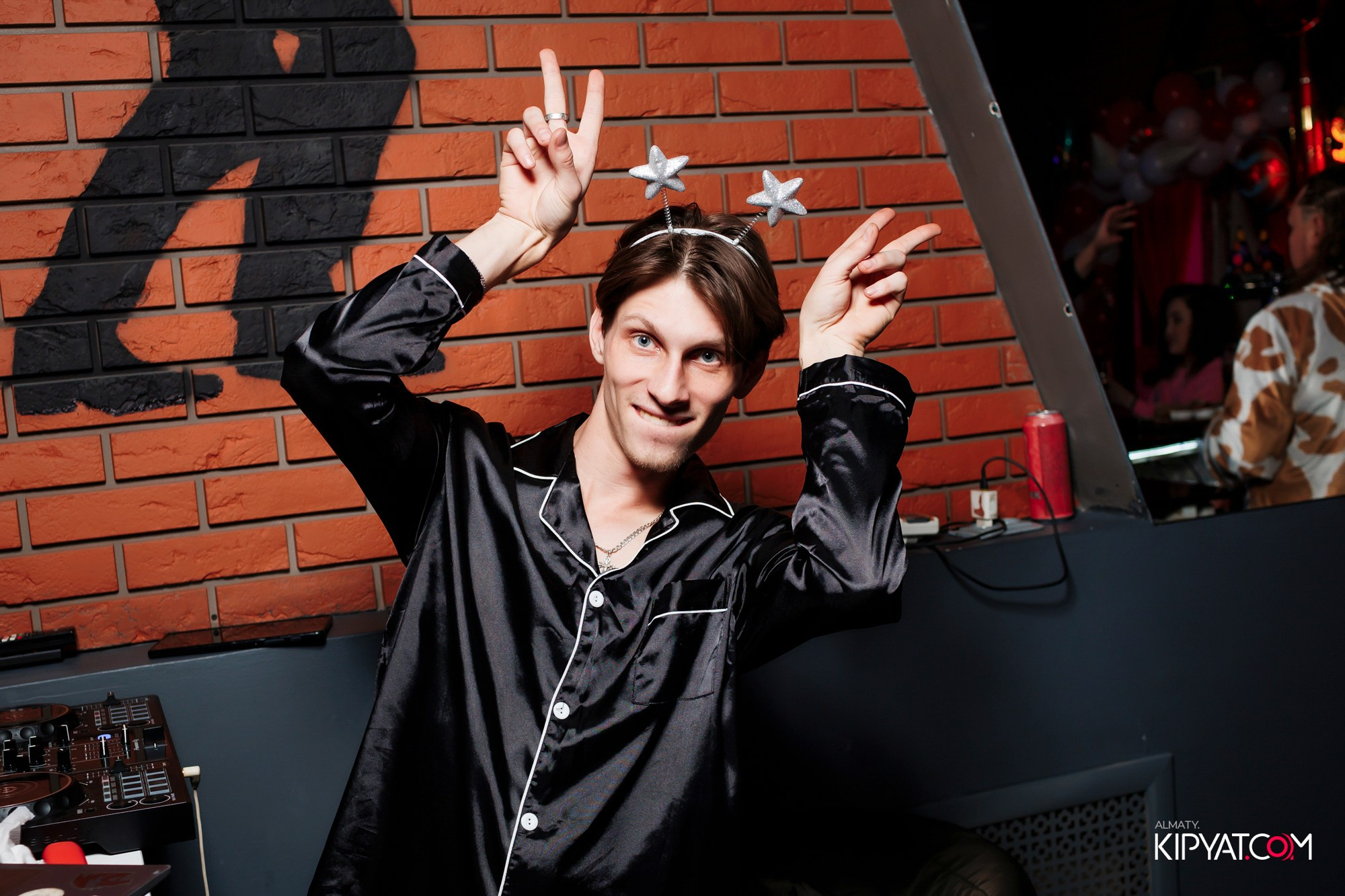 BIRTHDAY KARAOKE THE WALL STREET. КИПЯТКОМ АЛМАТЫ! Фотосъемка мероприятий в Алматы