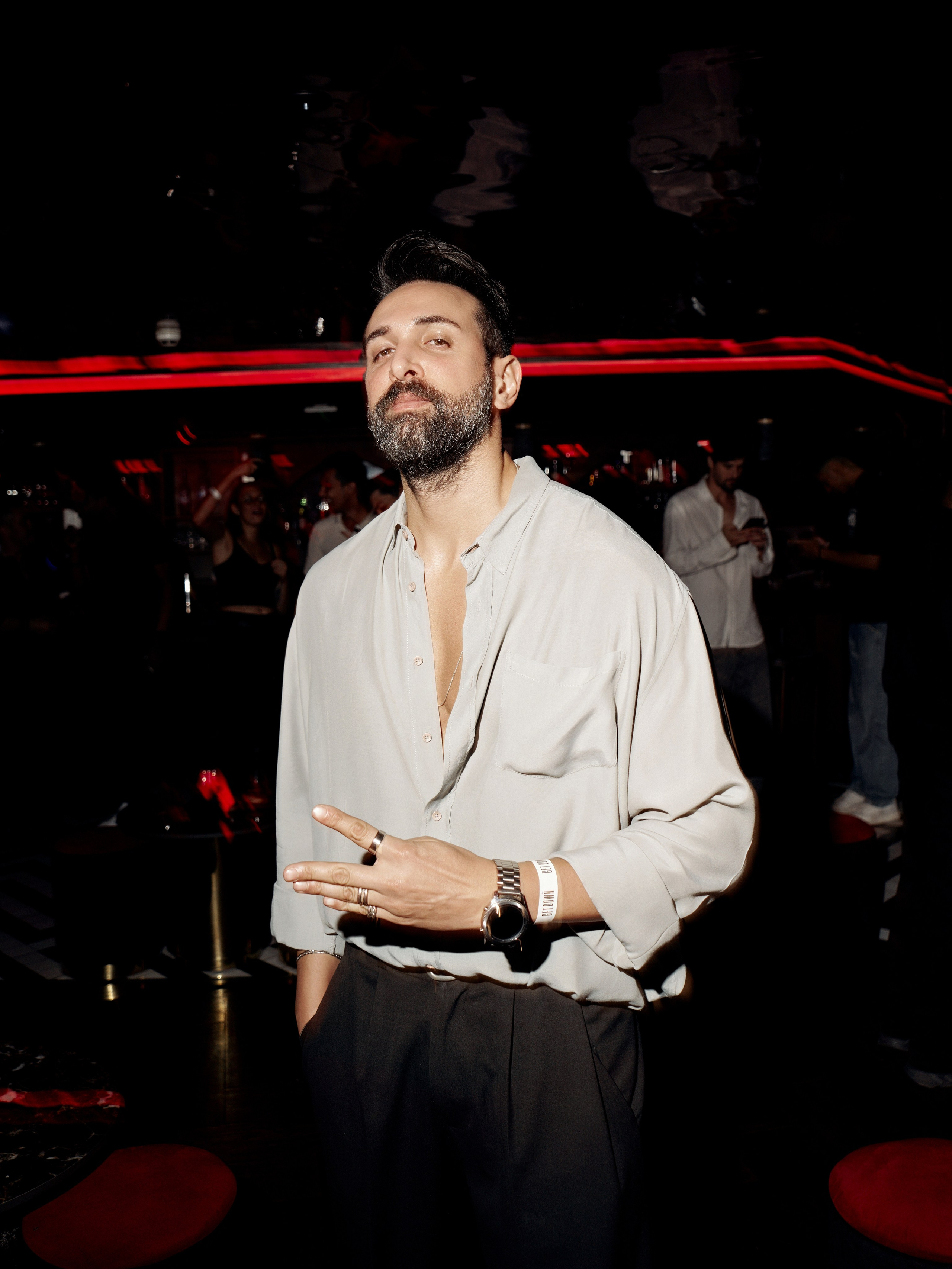 CLUB. NOIZOMAX Художественный фотограф в Дубай