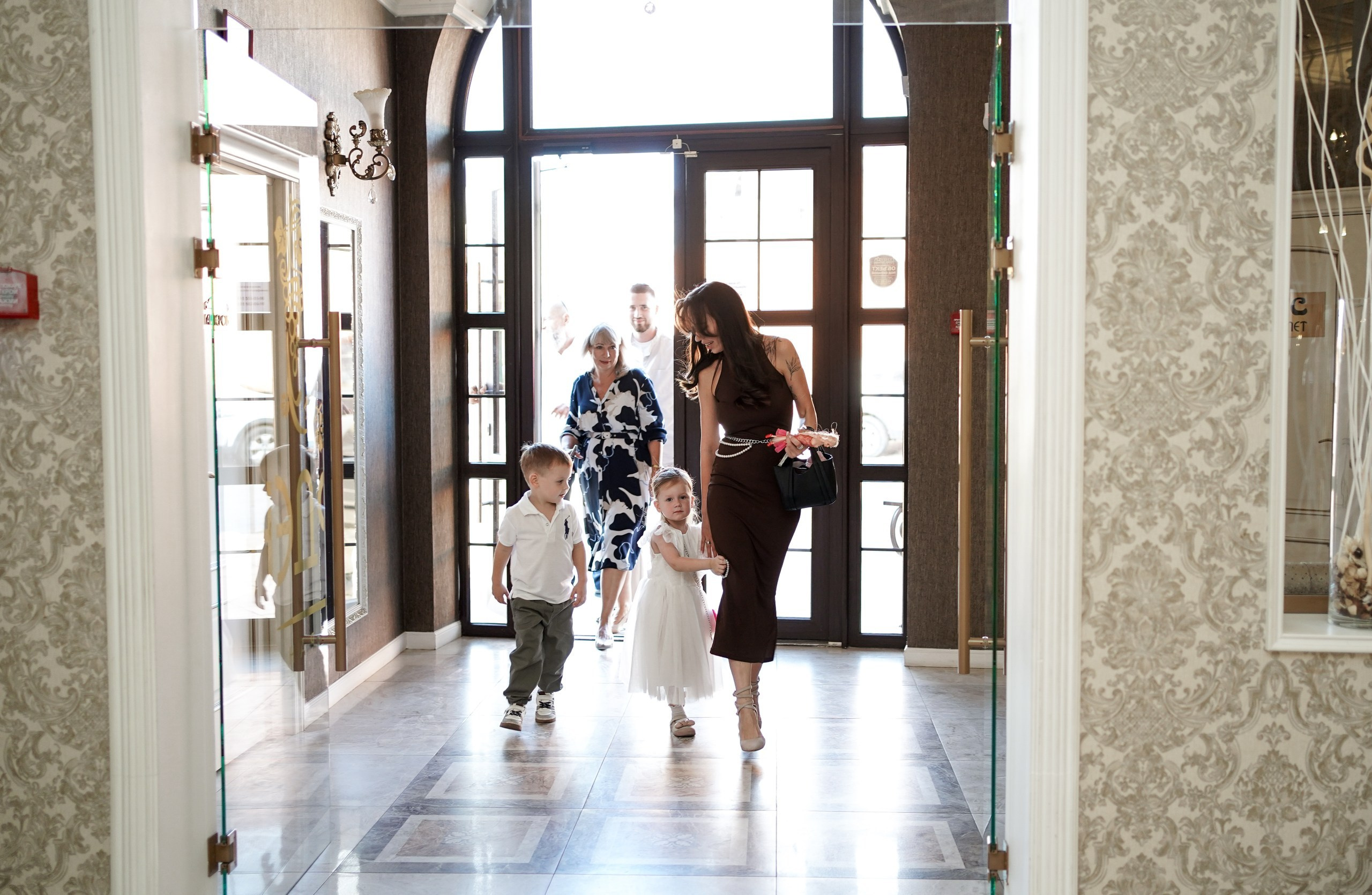 Фотограф дня рождения в Ростове-на-Дону. Свадебный фотограф в Ростове-на-Дону. Таинство Крещения и Венчания, семейные фотосессии. Алёна Чёботова