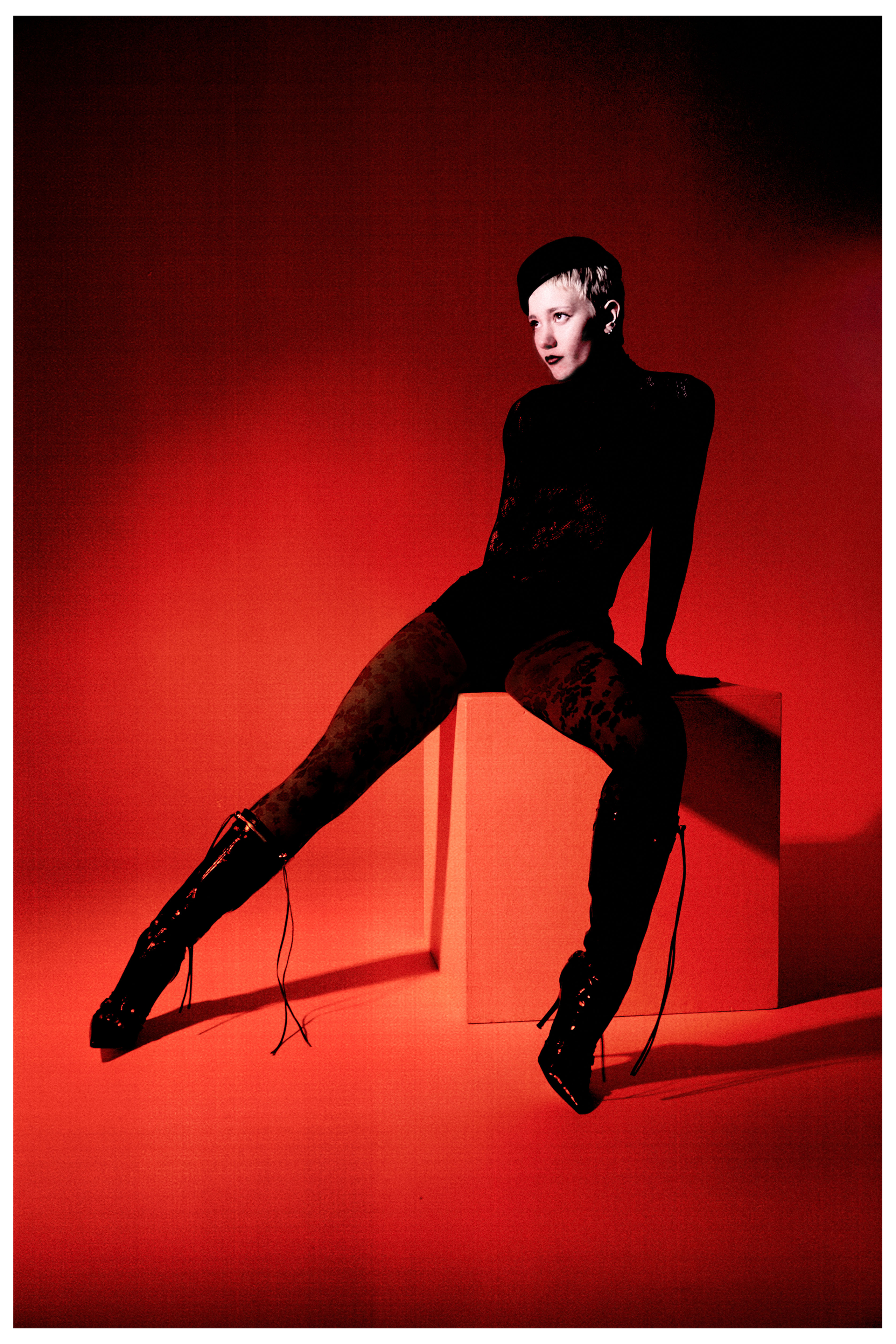 Swallow. Kinzie|Концептуальный фотограф Екатеринбург