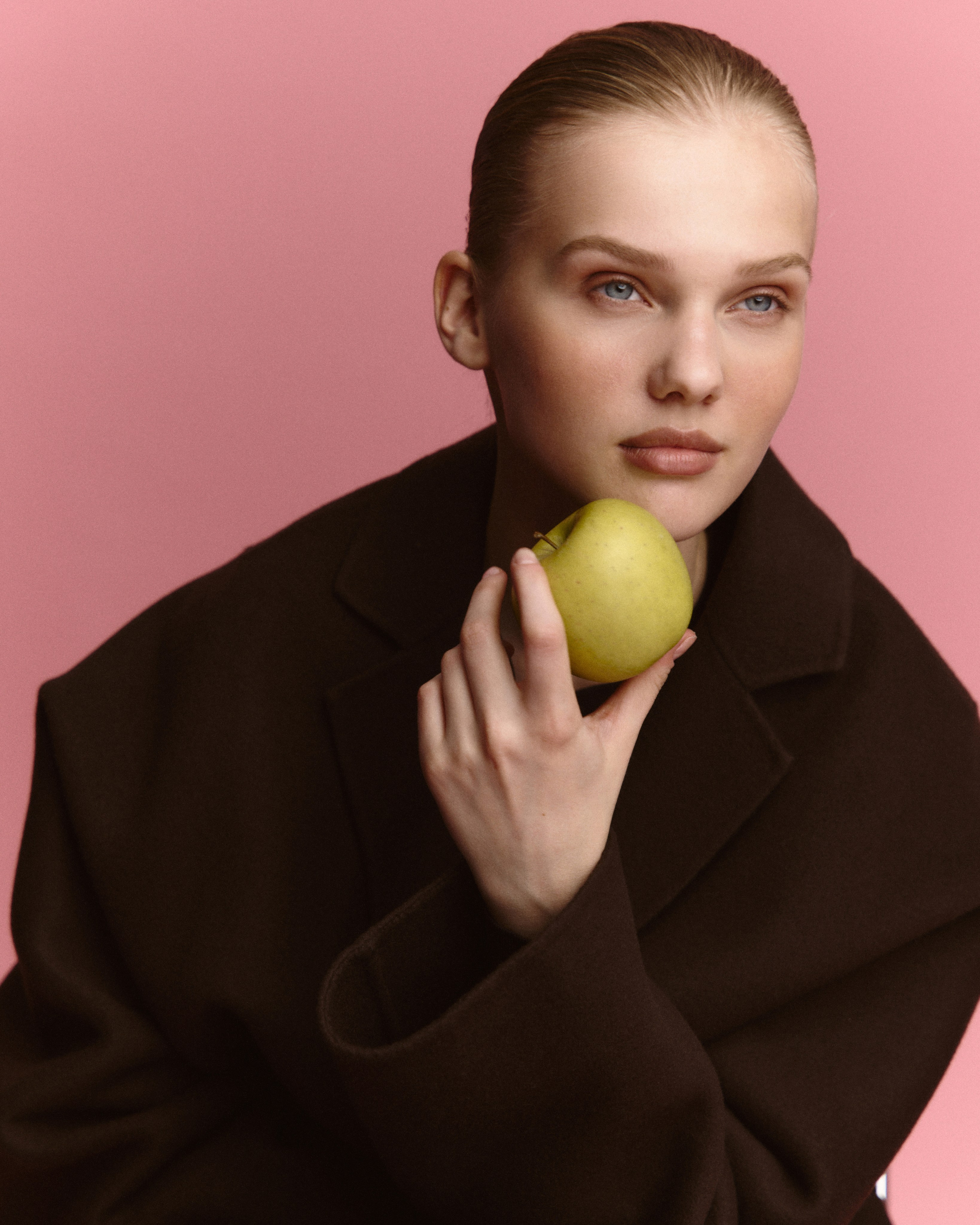 12 STOREEZ. Ретушер Polli_retouch