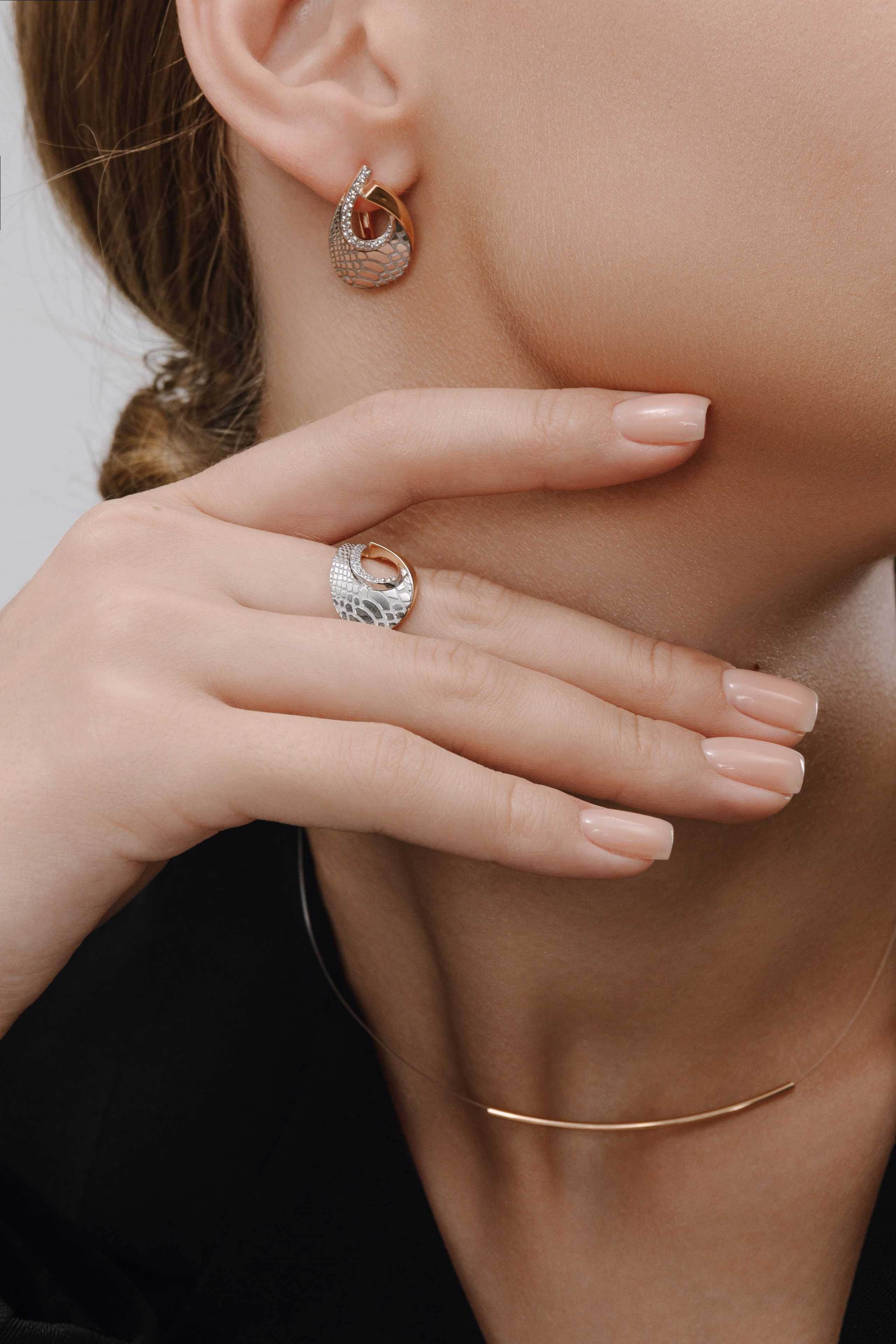 585 Золотой Евразия