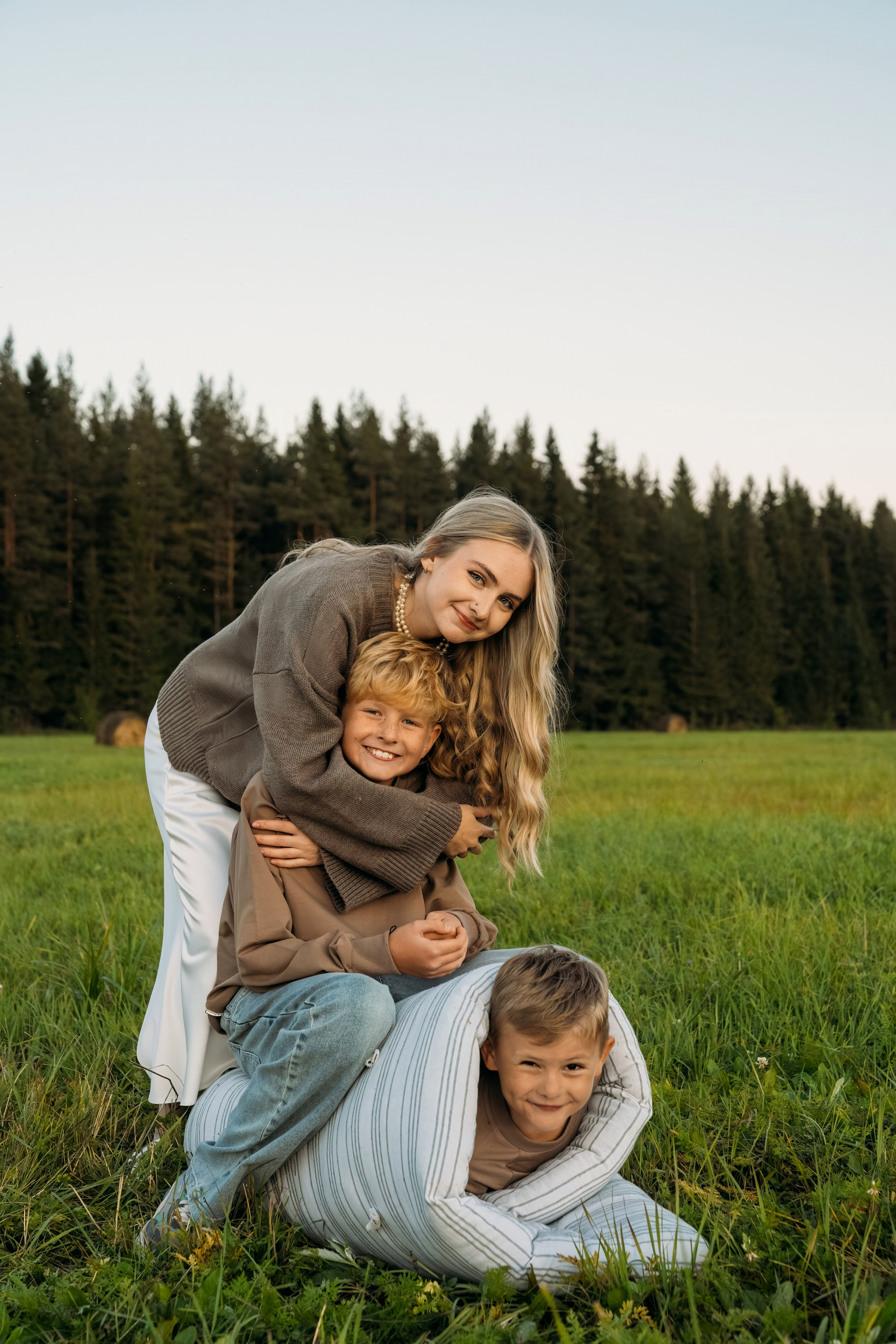 Павел, Юлия, Ярослав, Александра и Иван. Семейный и детский фотограф Плесецк, Мирный Марина Забабурина