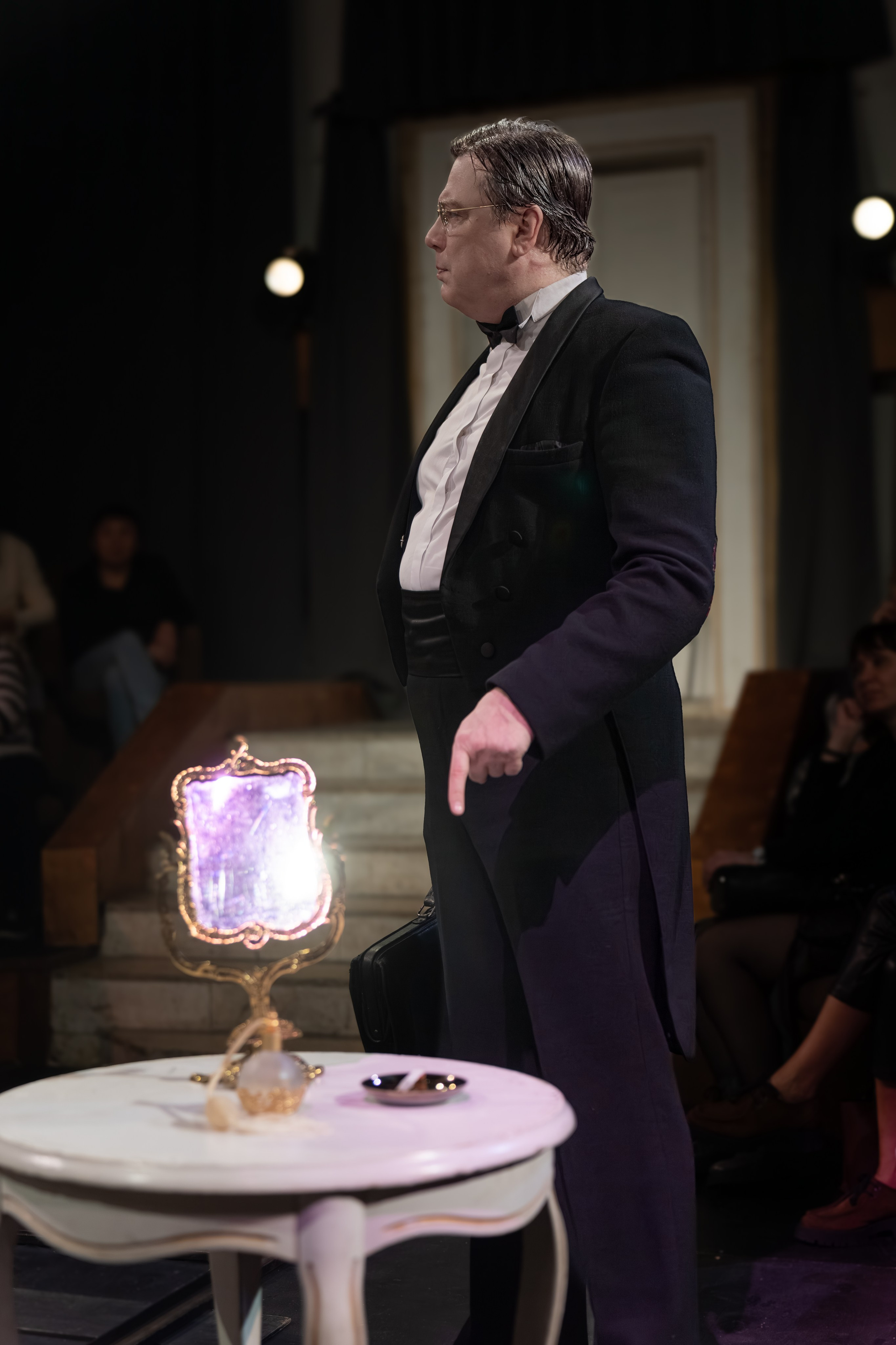 Театр Сфера: Гнездо перелётных птиц (100-й спекталь). Сайт фотографа Сергея Абрамова