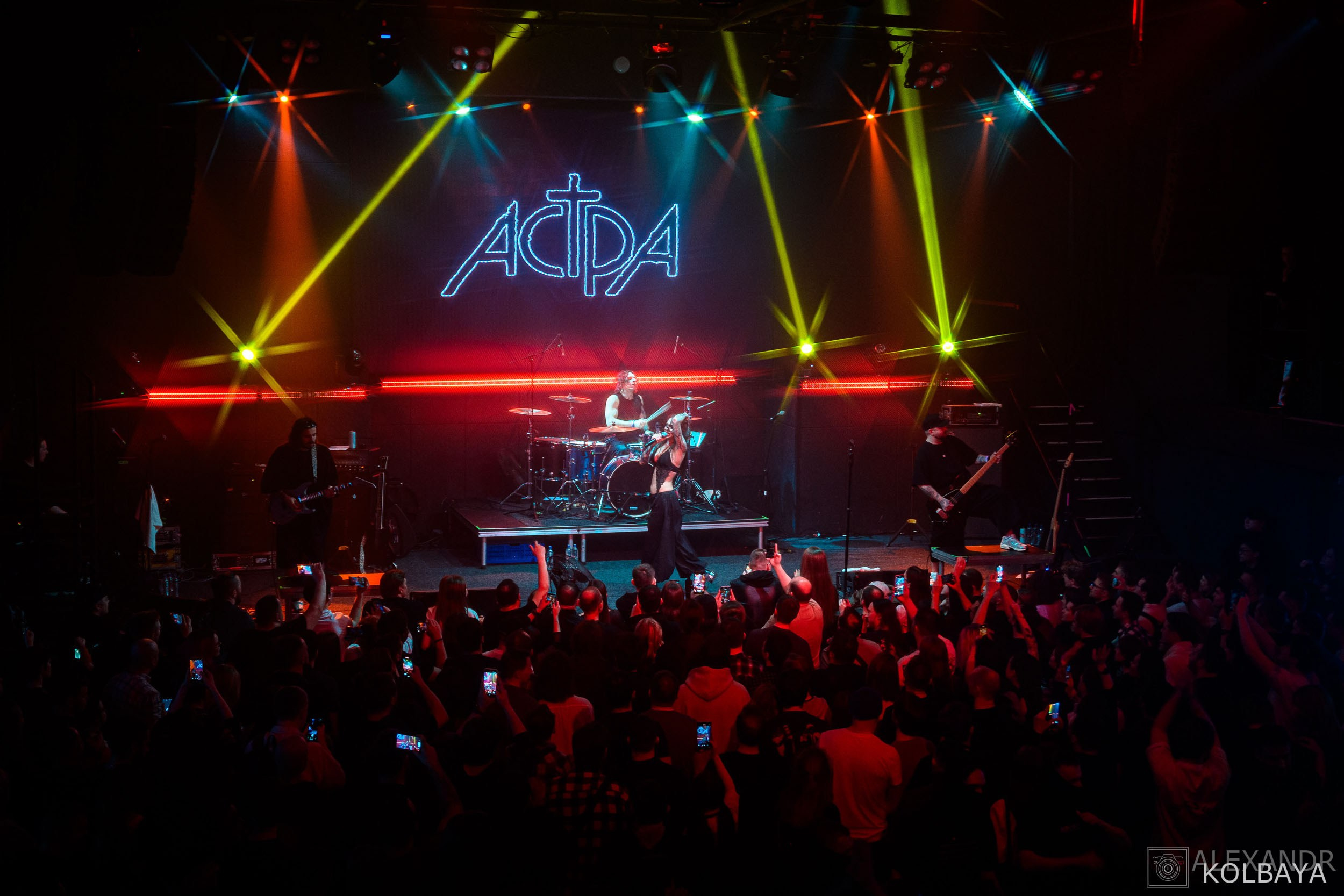 Фоторепортаж с концерта группы АСТРА в клубе СВОБОДА. Концертный и театральный репортажный фотограф в Москве Александр Колбая